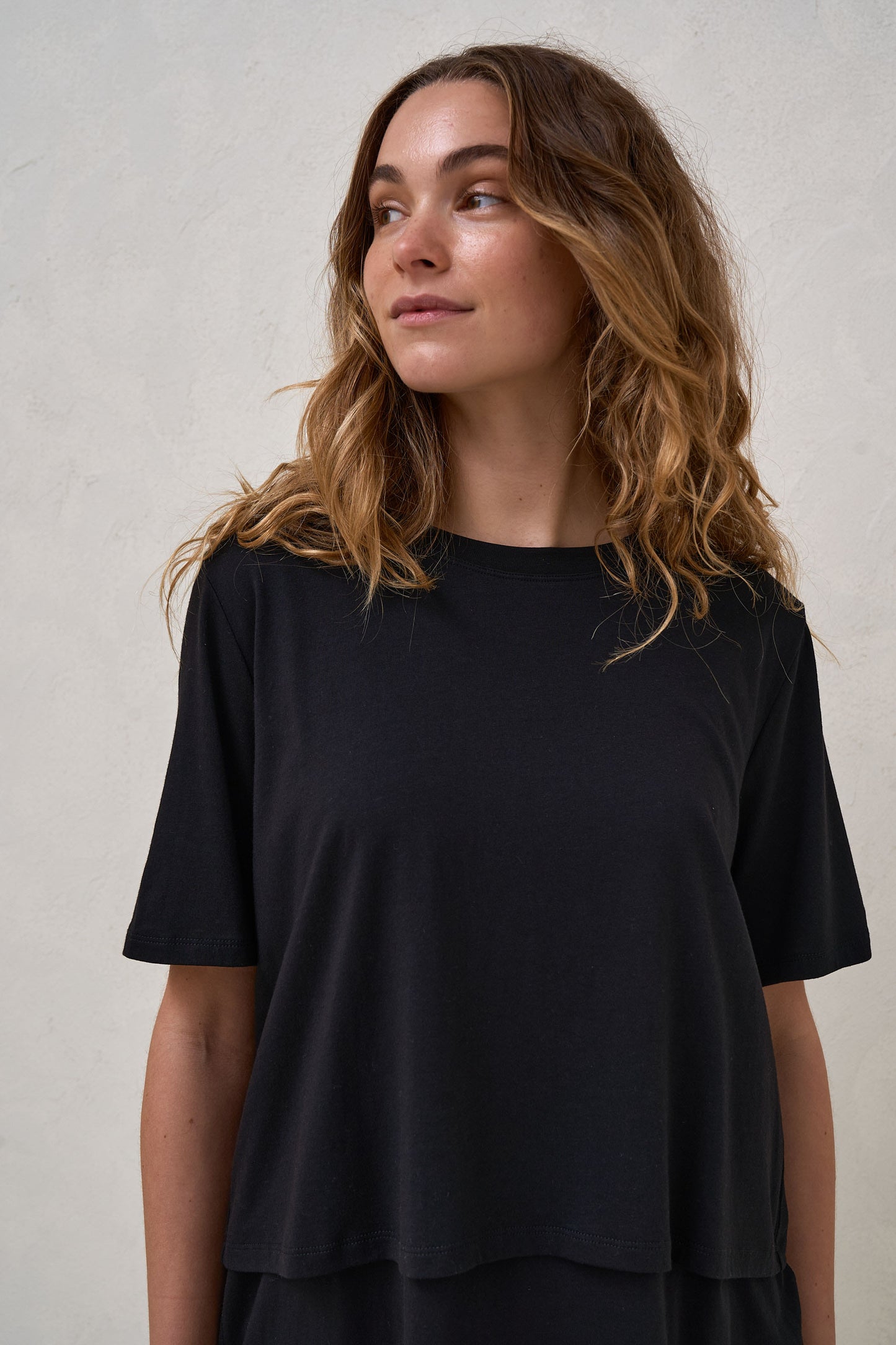 maternity-and-nursing-tee-black-10