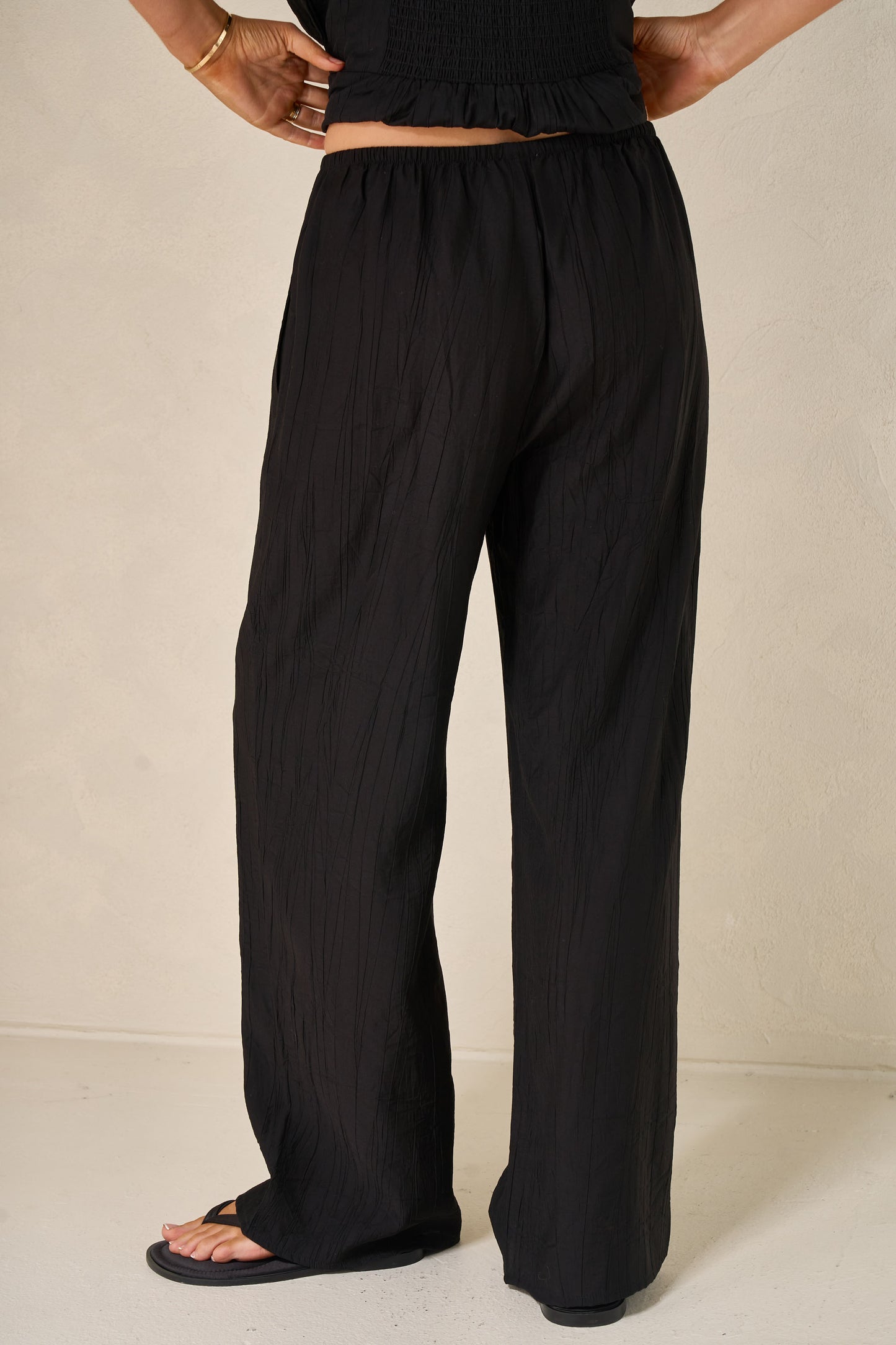 black-maternity-crinkle-pant-8