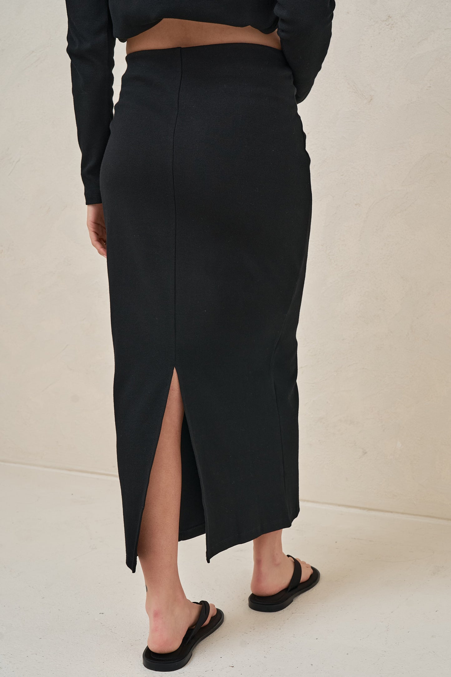 Storyline Midi Skirt - Black