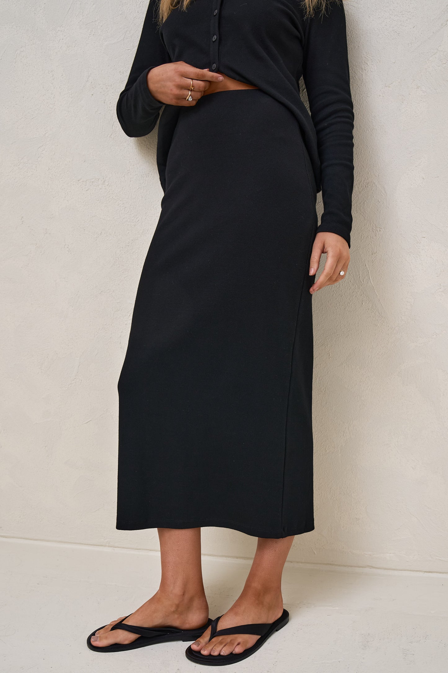 Storyline Midi Skirt - Black