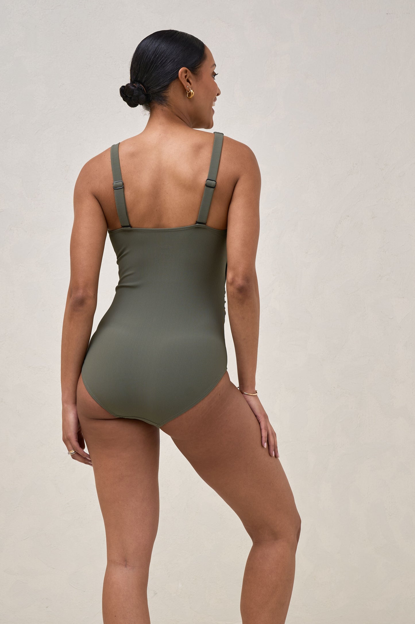 maternity-one-piece-swimsuit-4
