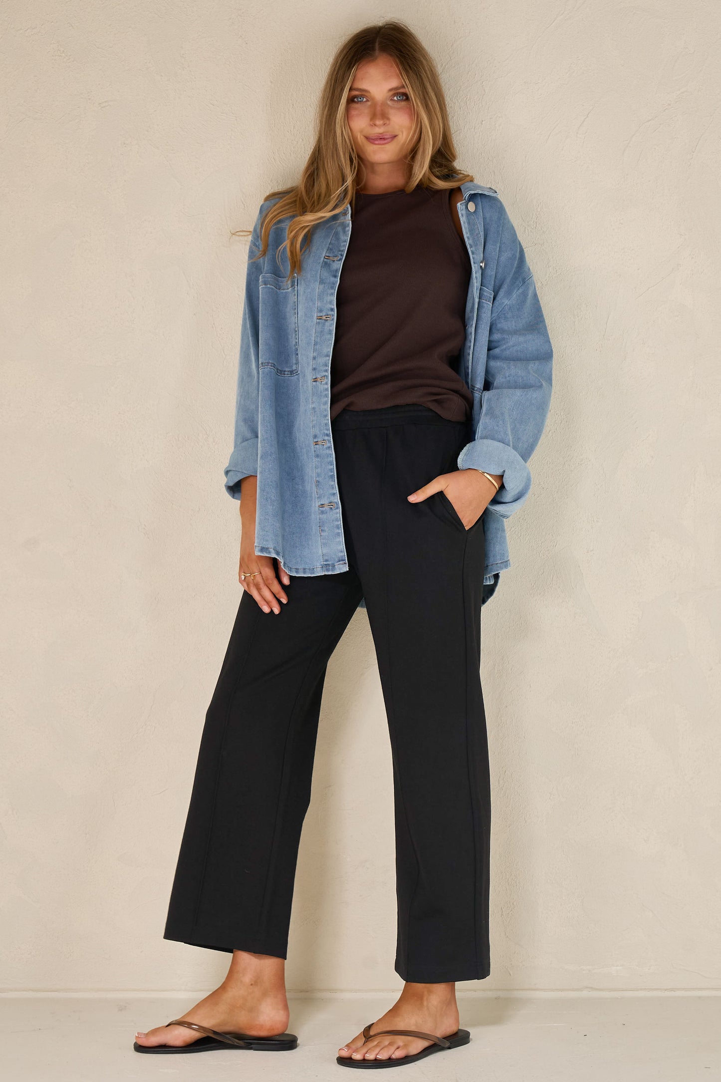 maternity-cropped-black-pants-10