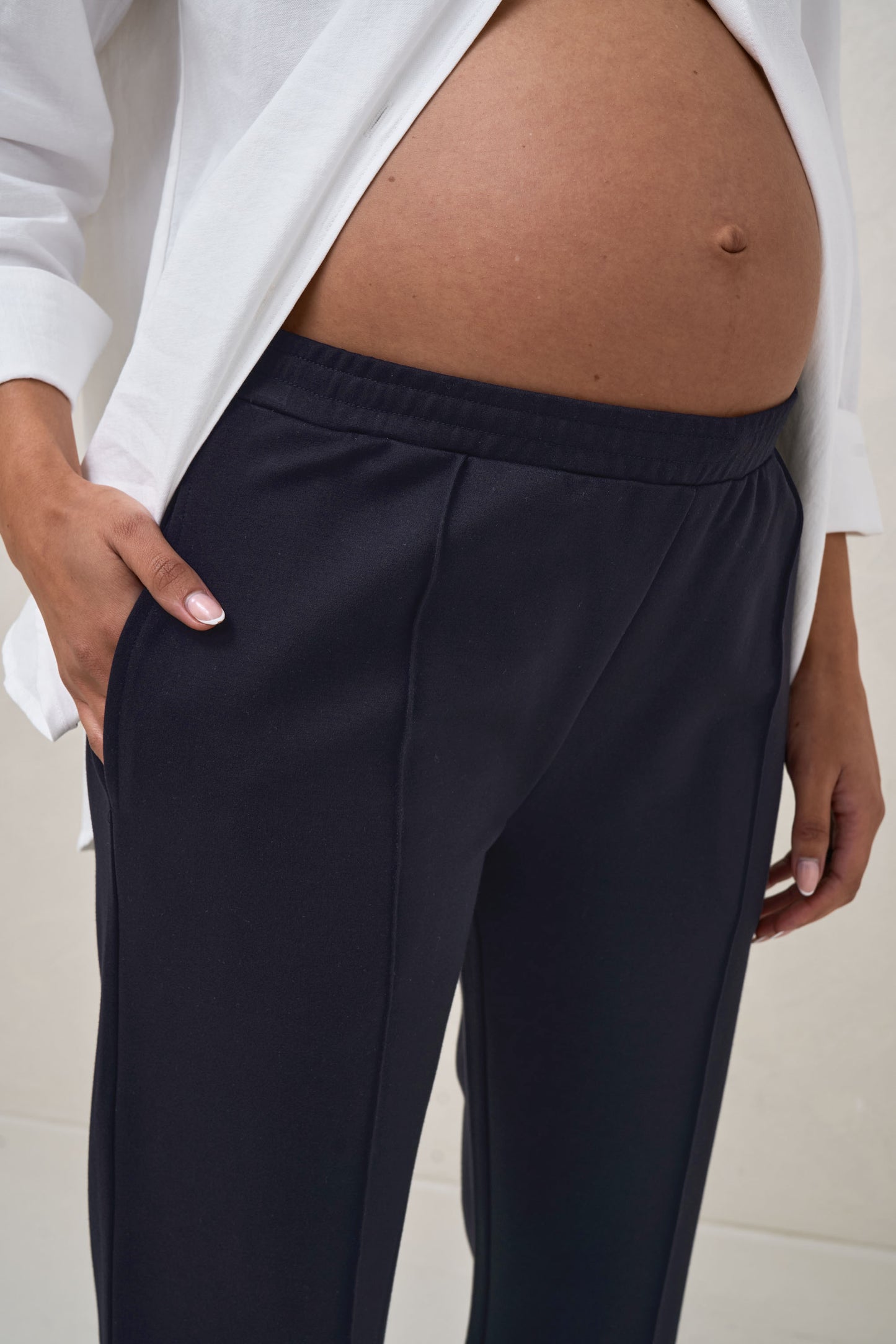 High Road Cropped Pant - Navy