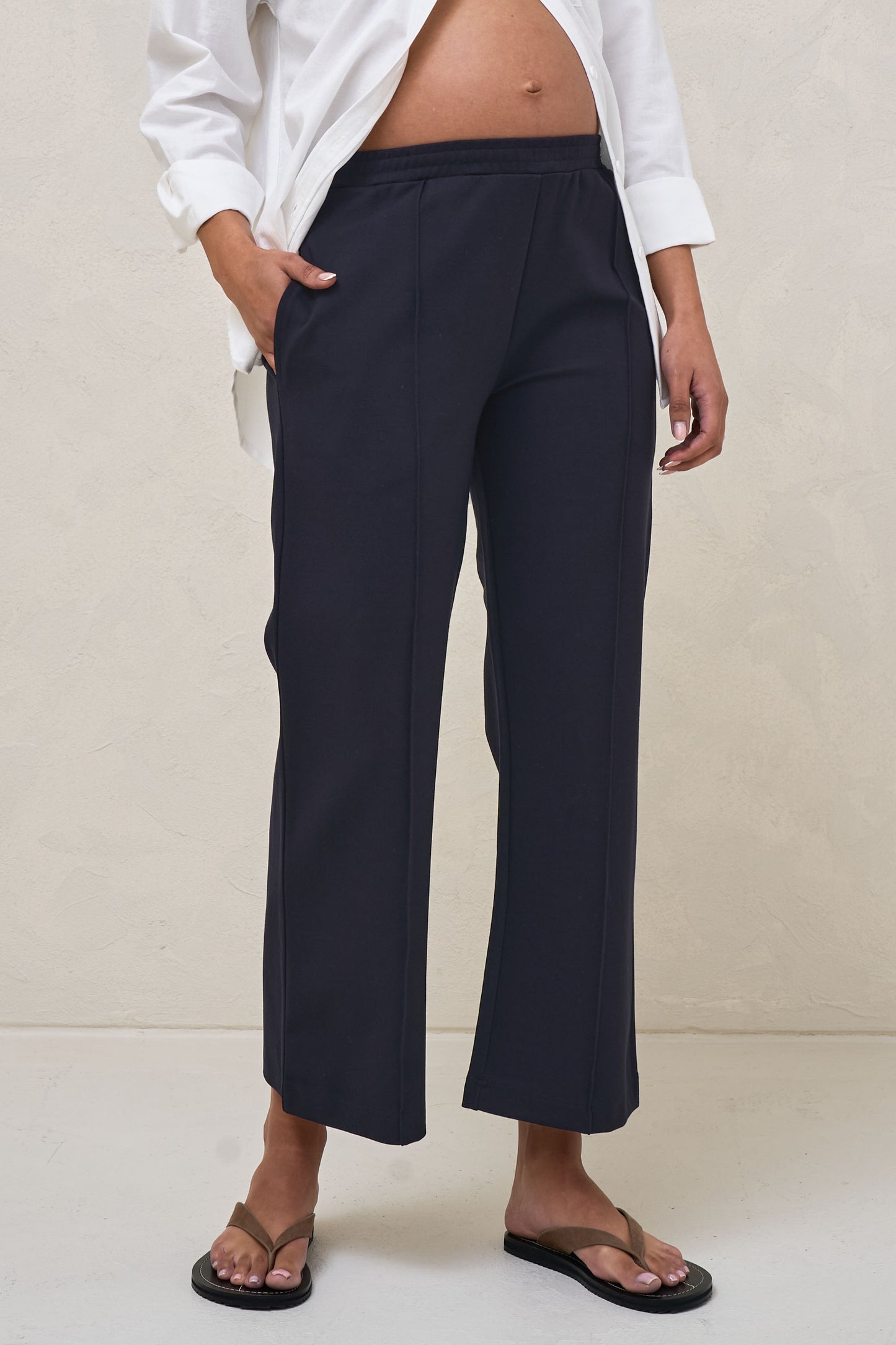 High Road Cropped Pant - Navy