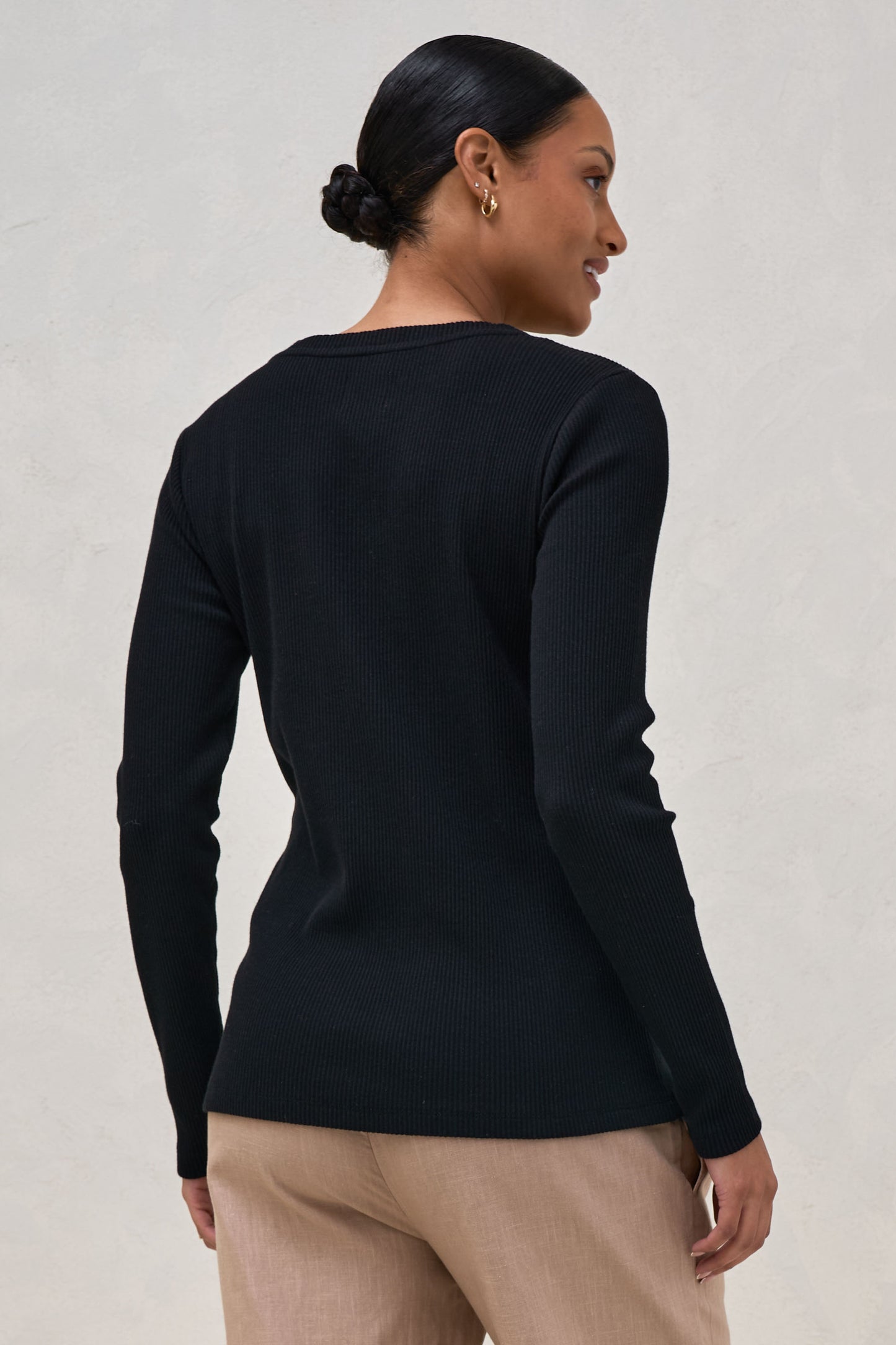 black-maternity-nursing-top-3