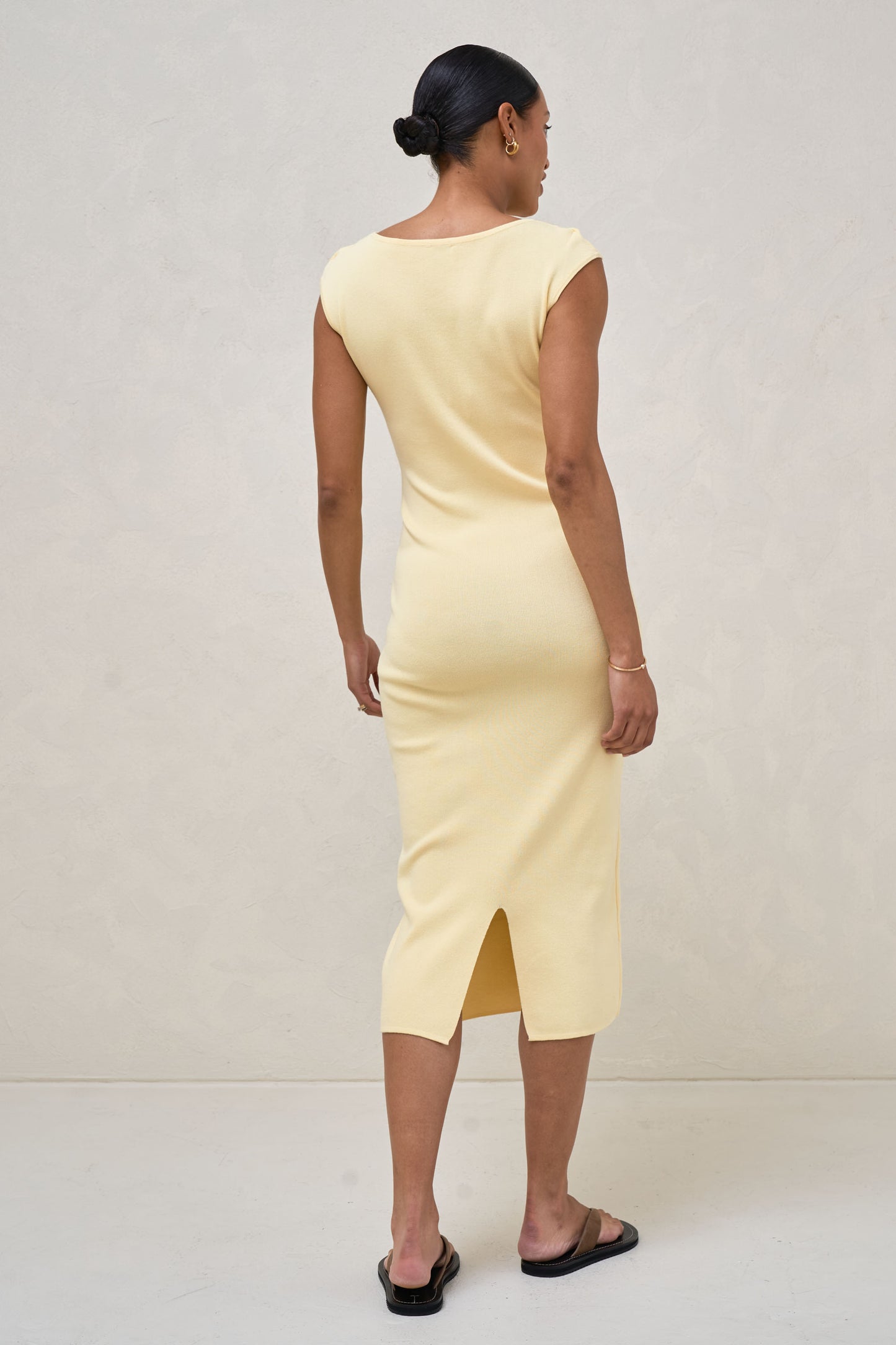 maternity-baby-shower-dress-yellow-4