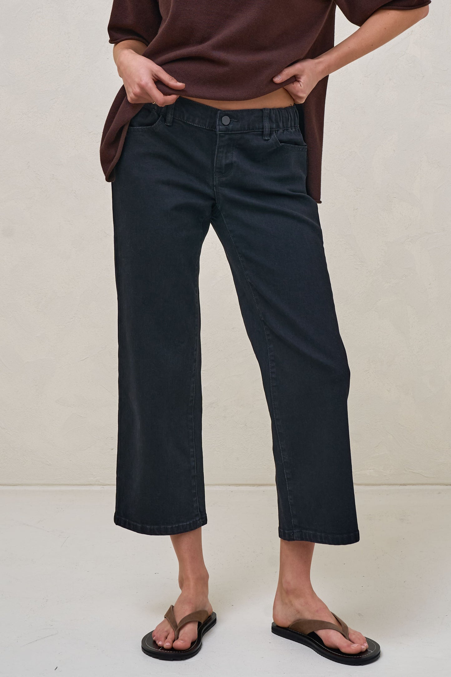 Walk The Talk Crop Wide Jean - Washed Black