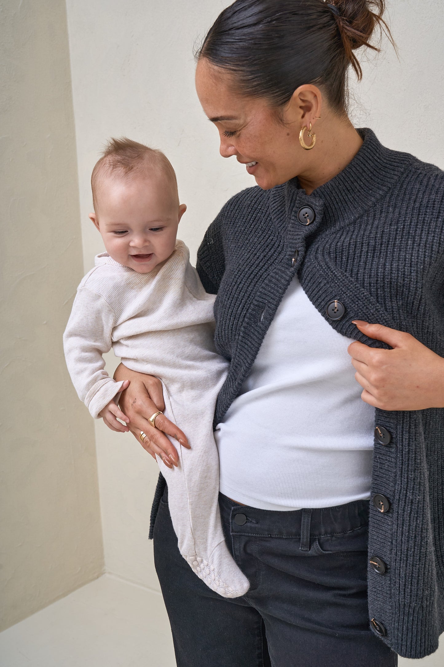 The Key Knit Cardigan - Dark Charcoal