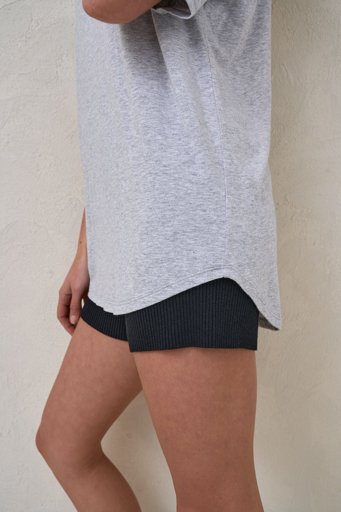 grey-maternity-tee-9