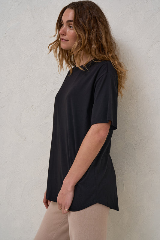  black-maternity-tee-10