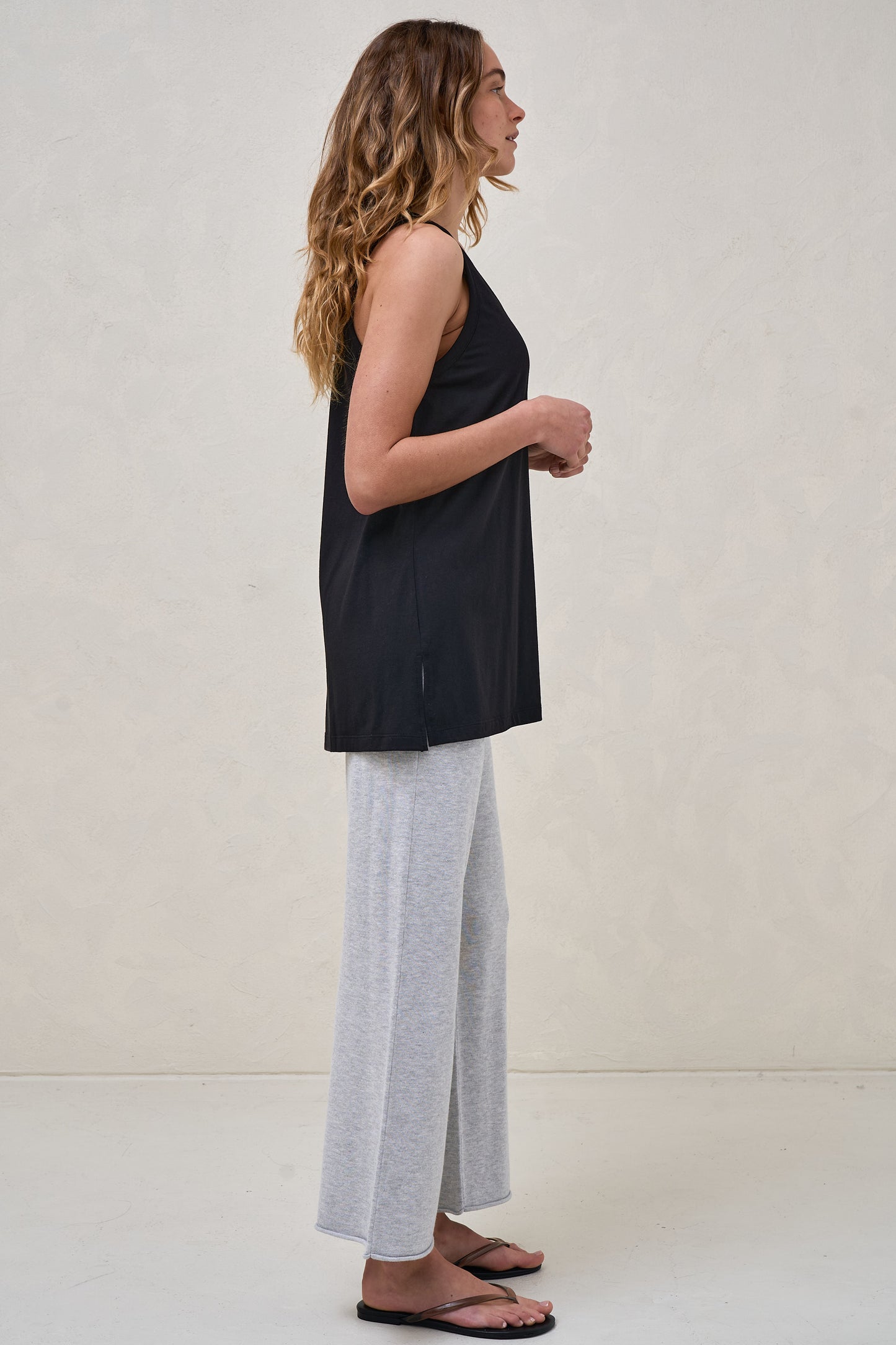 maternity-scoop-tank-black-8