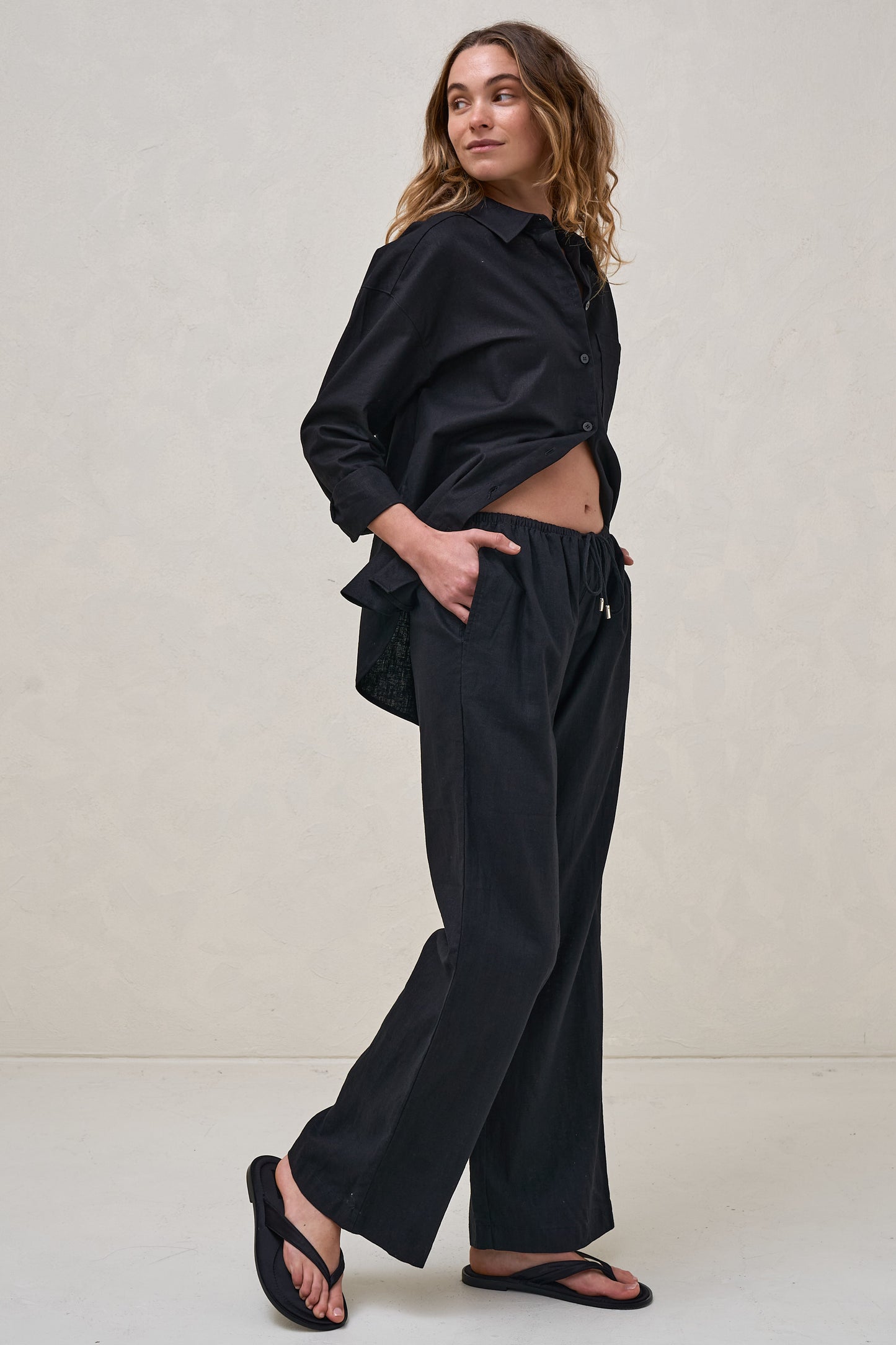 maternity-black-linen-pant-11