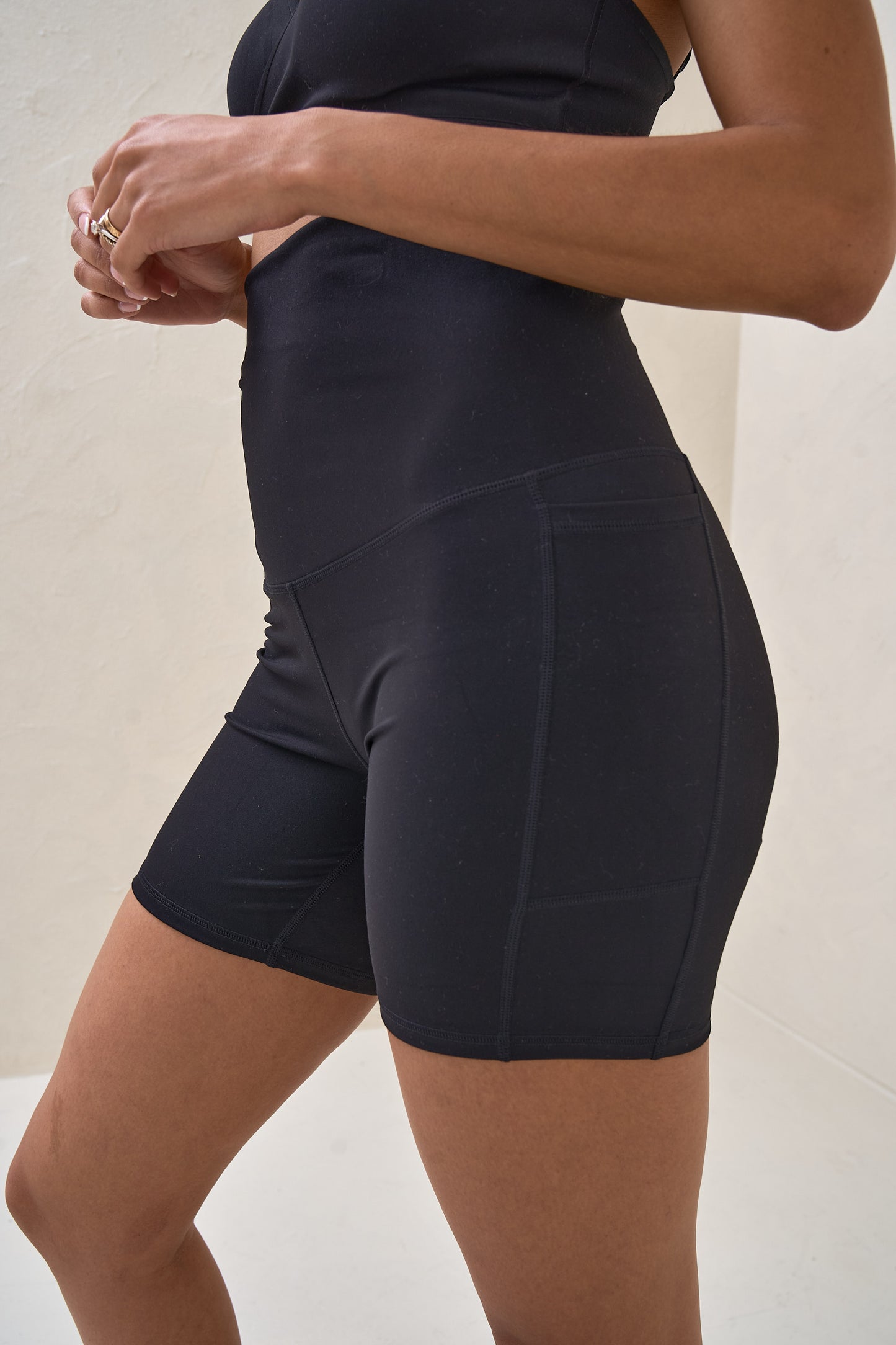 Bodybase Evolve Bike Short - Black