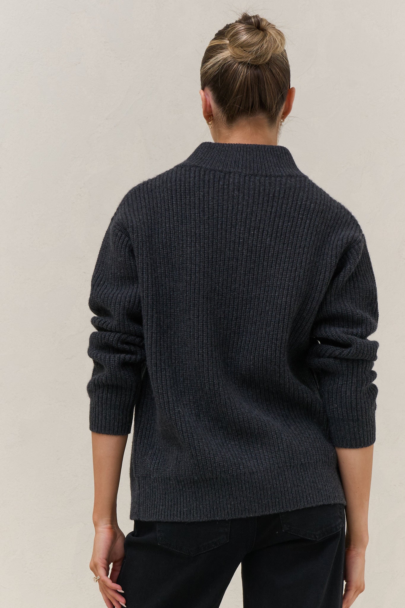 The Key Knit Cardigan - Dark Charcoal