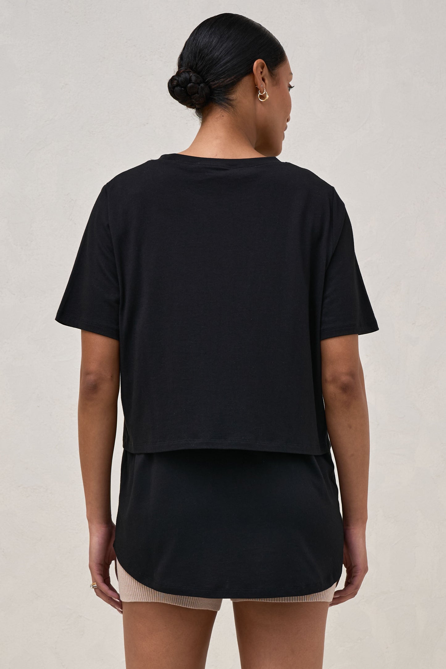 maternity-and-nursing-tee-black-3
