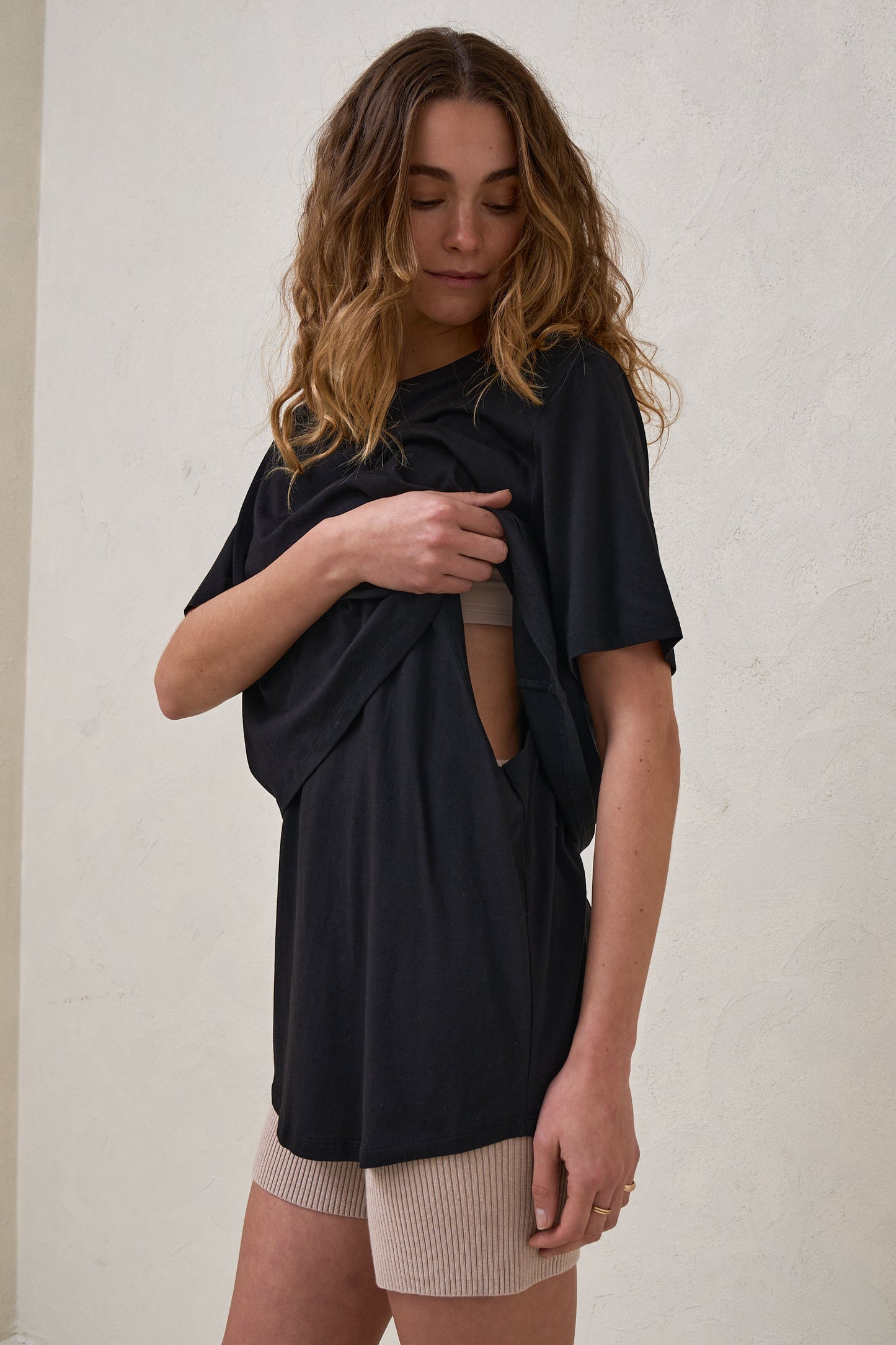 maternity-and-nursing-tee-black-9