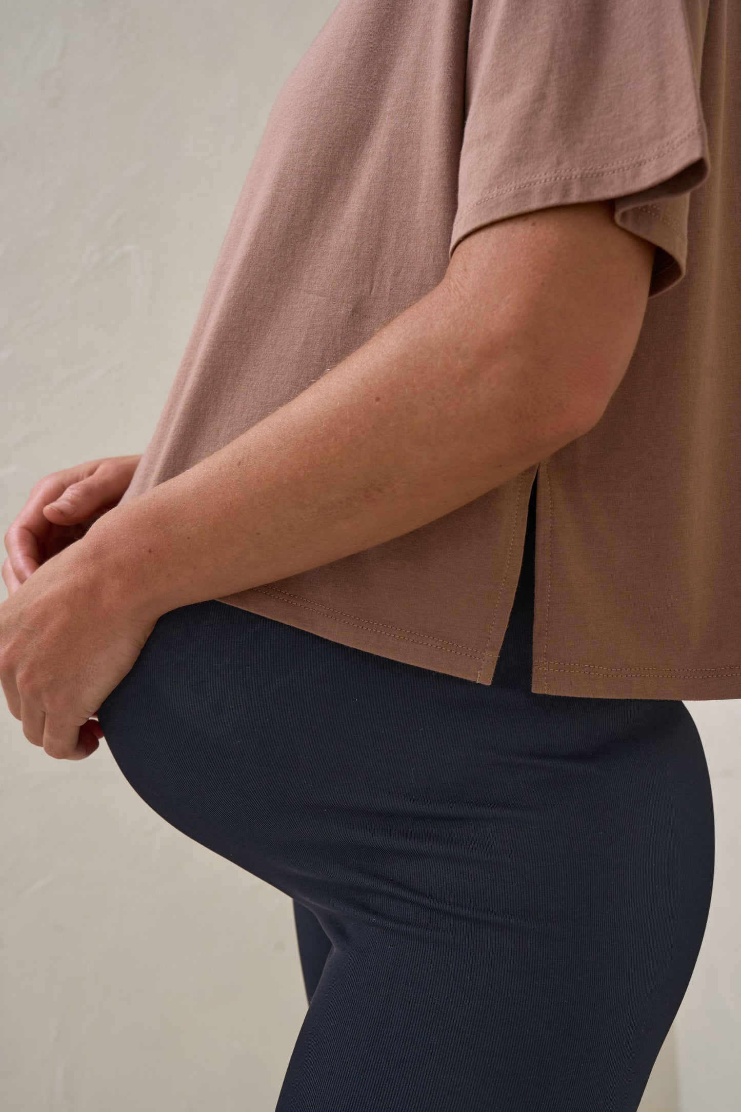 cropped-maternity-tee-3