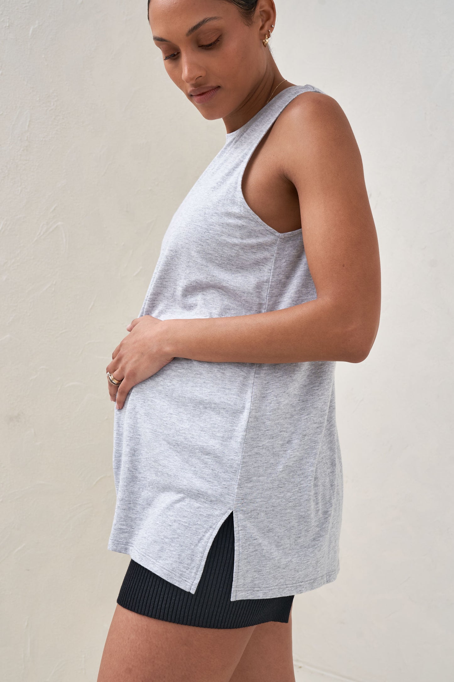 grey-maternity-tank-2