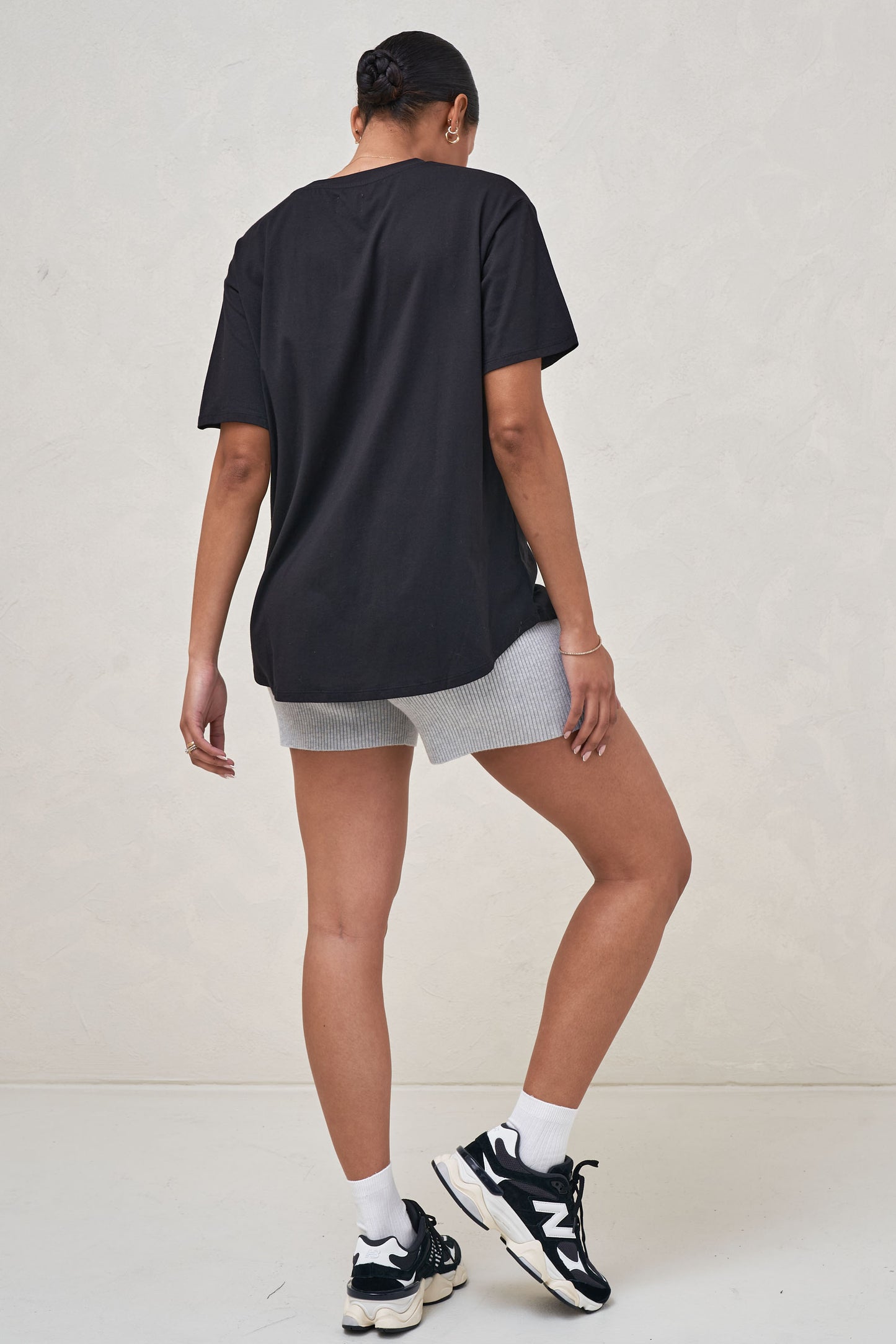black-maternity-tee-4