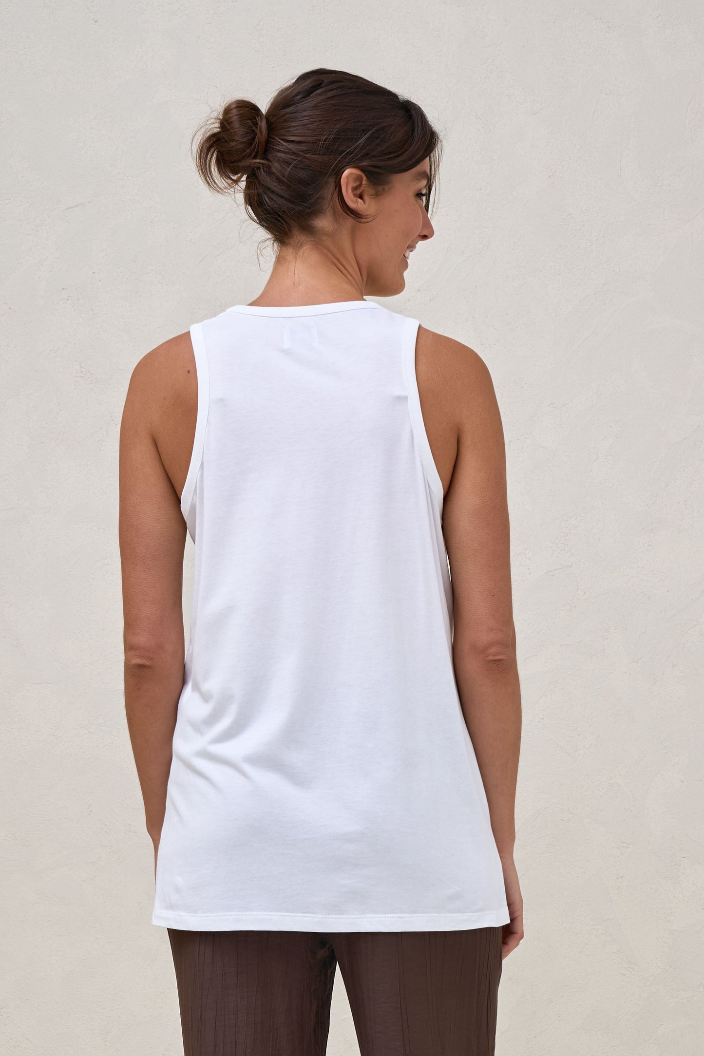 white-maternity-scoop-tank-3