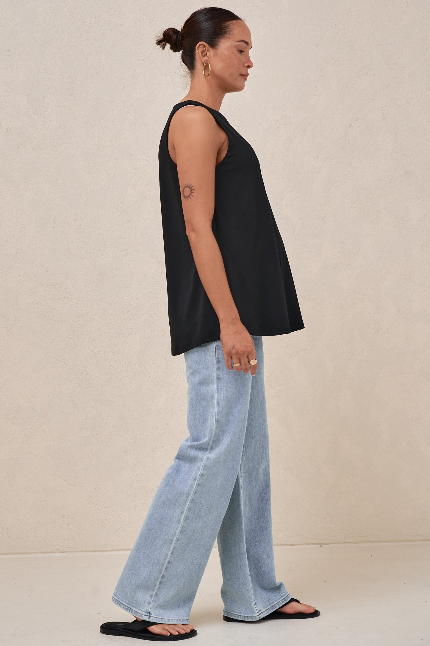 Calibration Nursing Tank -Black