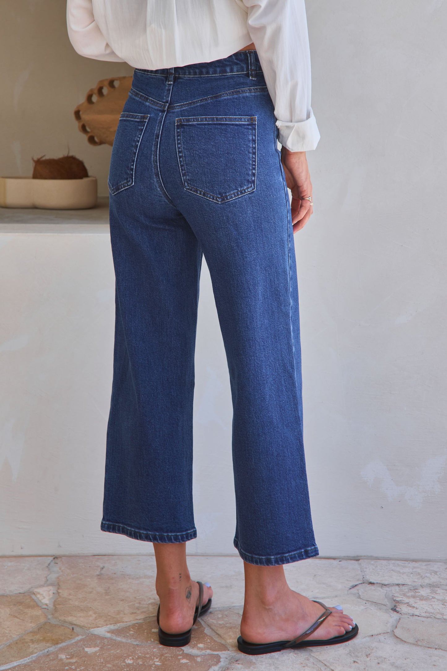 cropped-wide-maternity-jean-indigo-4