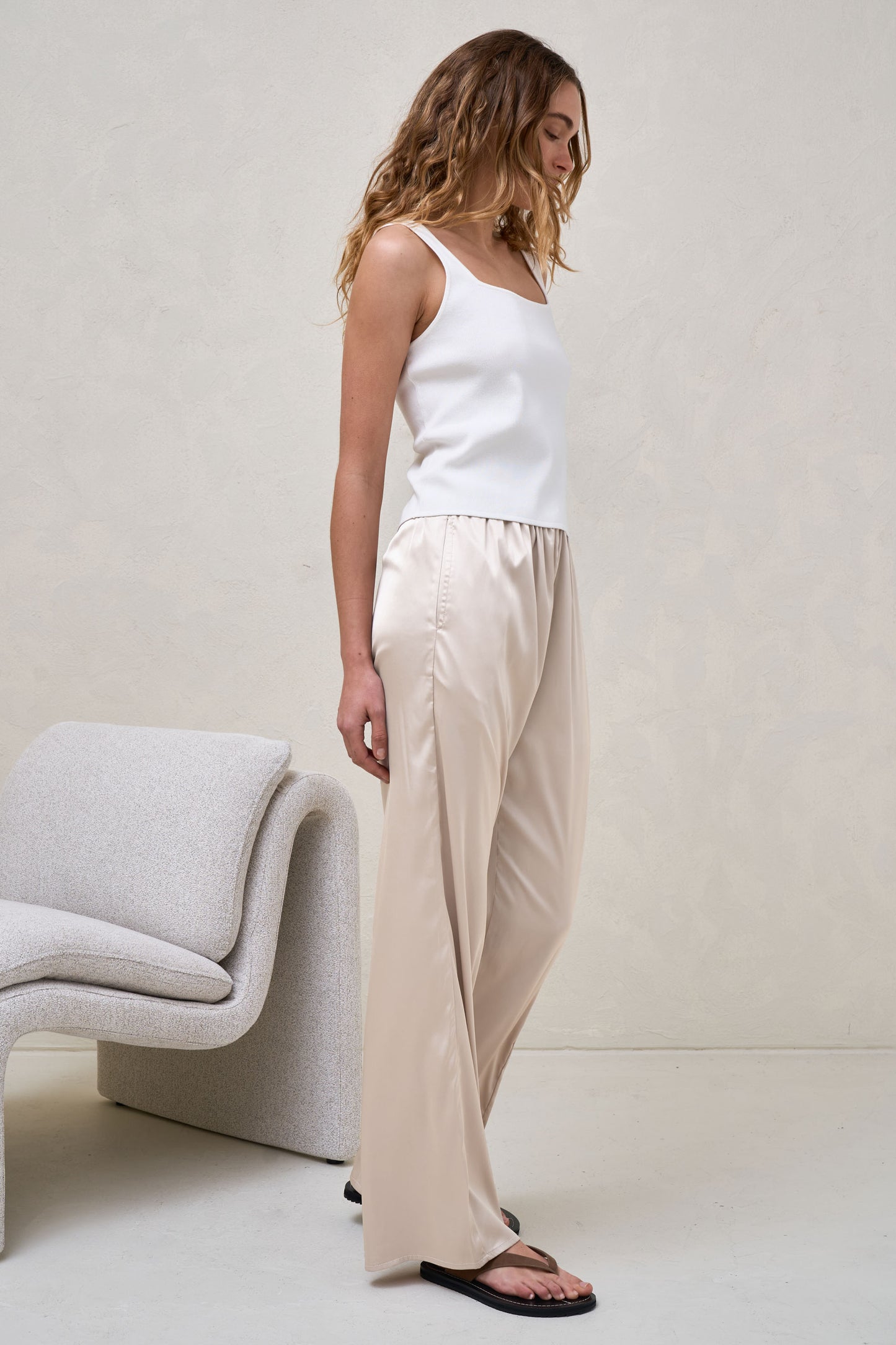  white maternity crop top -7