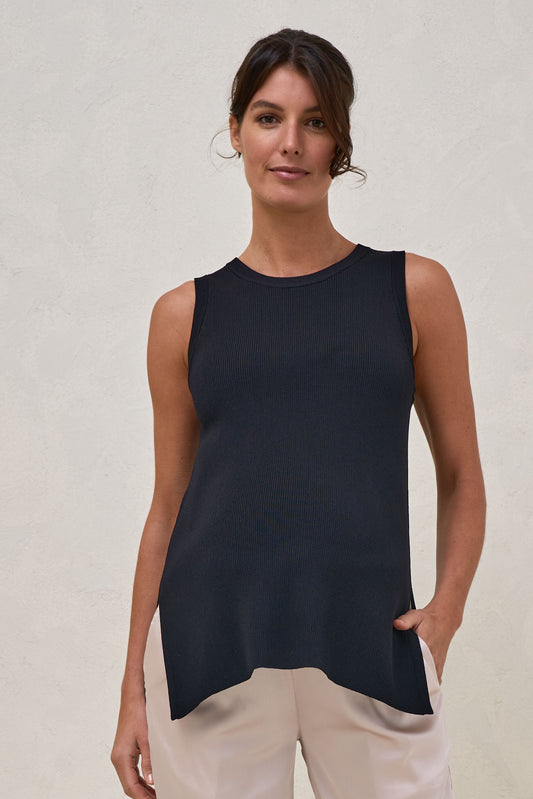 longline-maternity-tank-black-1