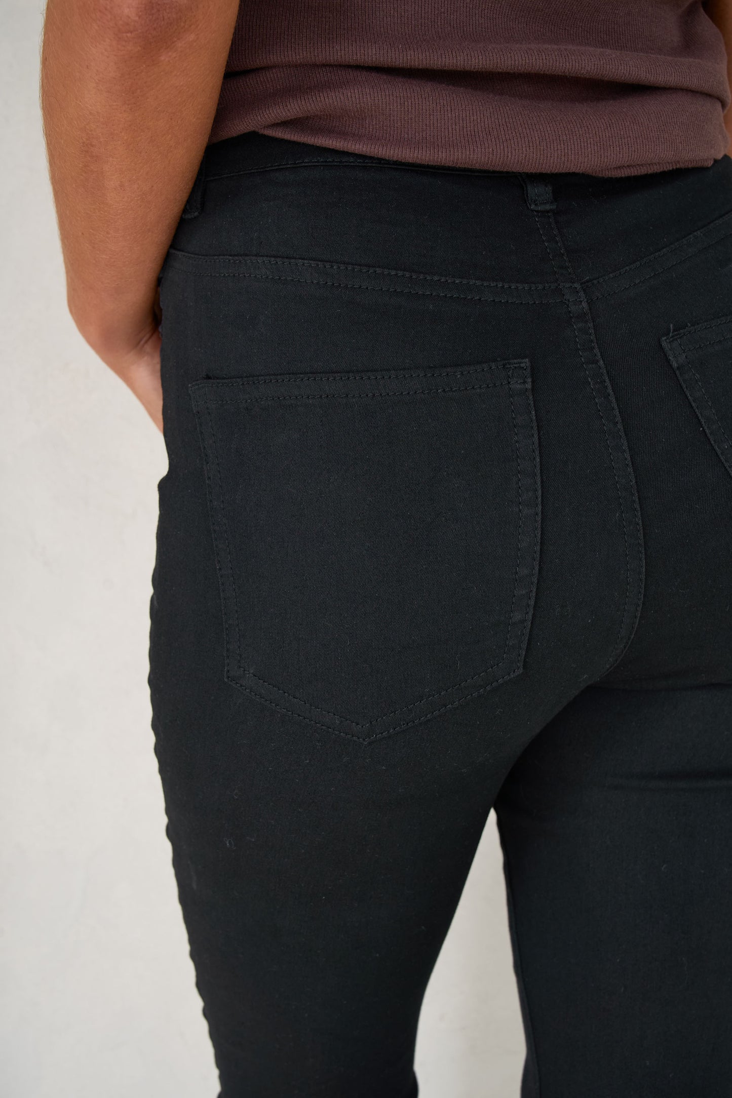 skinny-maternity-jeans-black-4