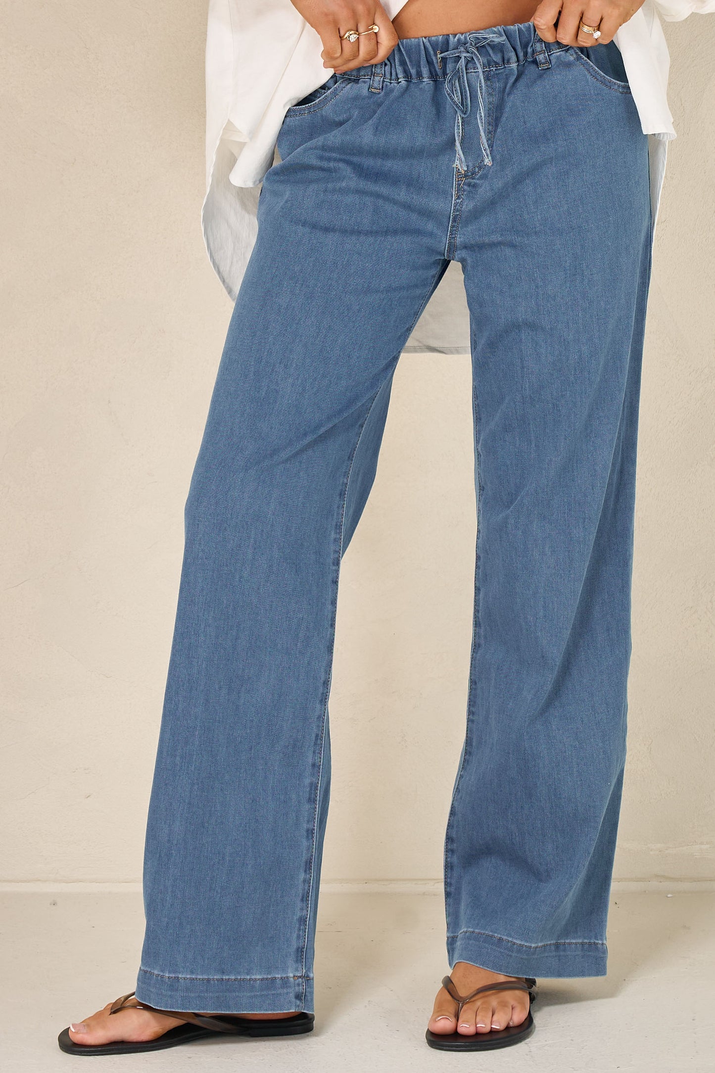 Frequent Wide Leg Jean -Blue Petite