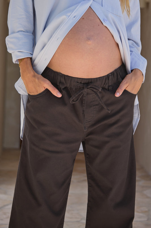 maternity-jean-chocolate-5