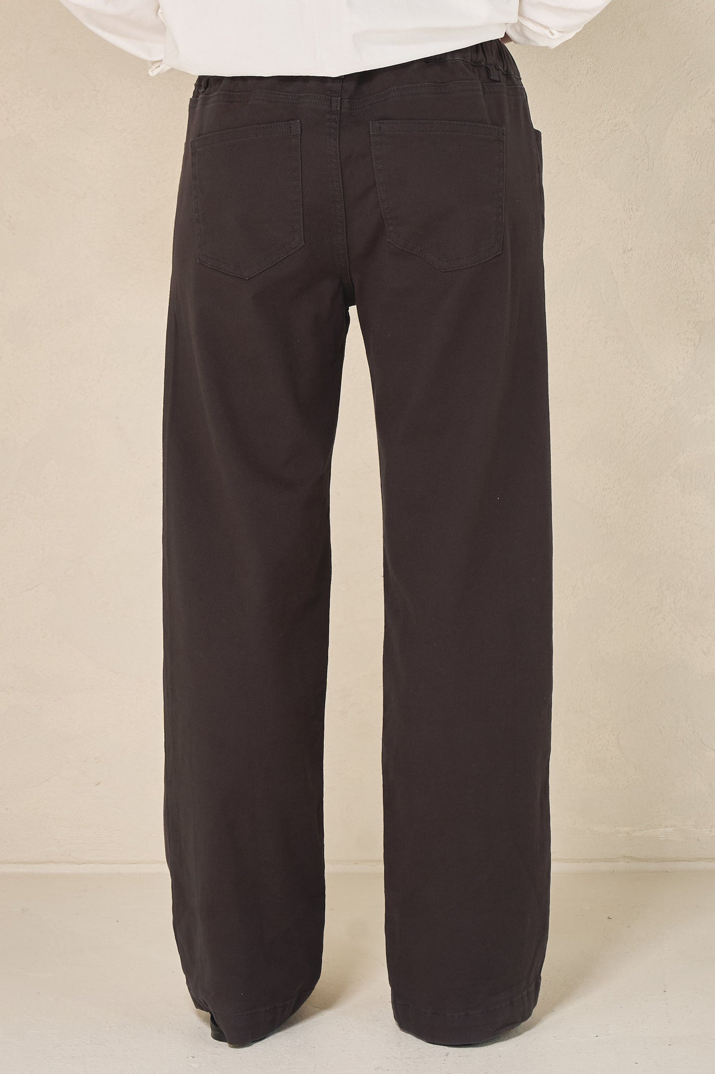 maternity-jean-chocolate-9