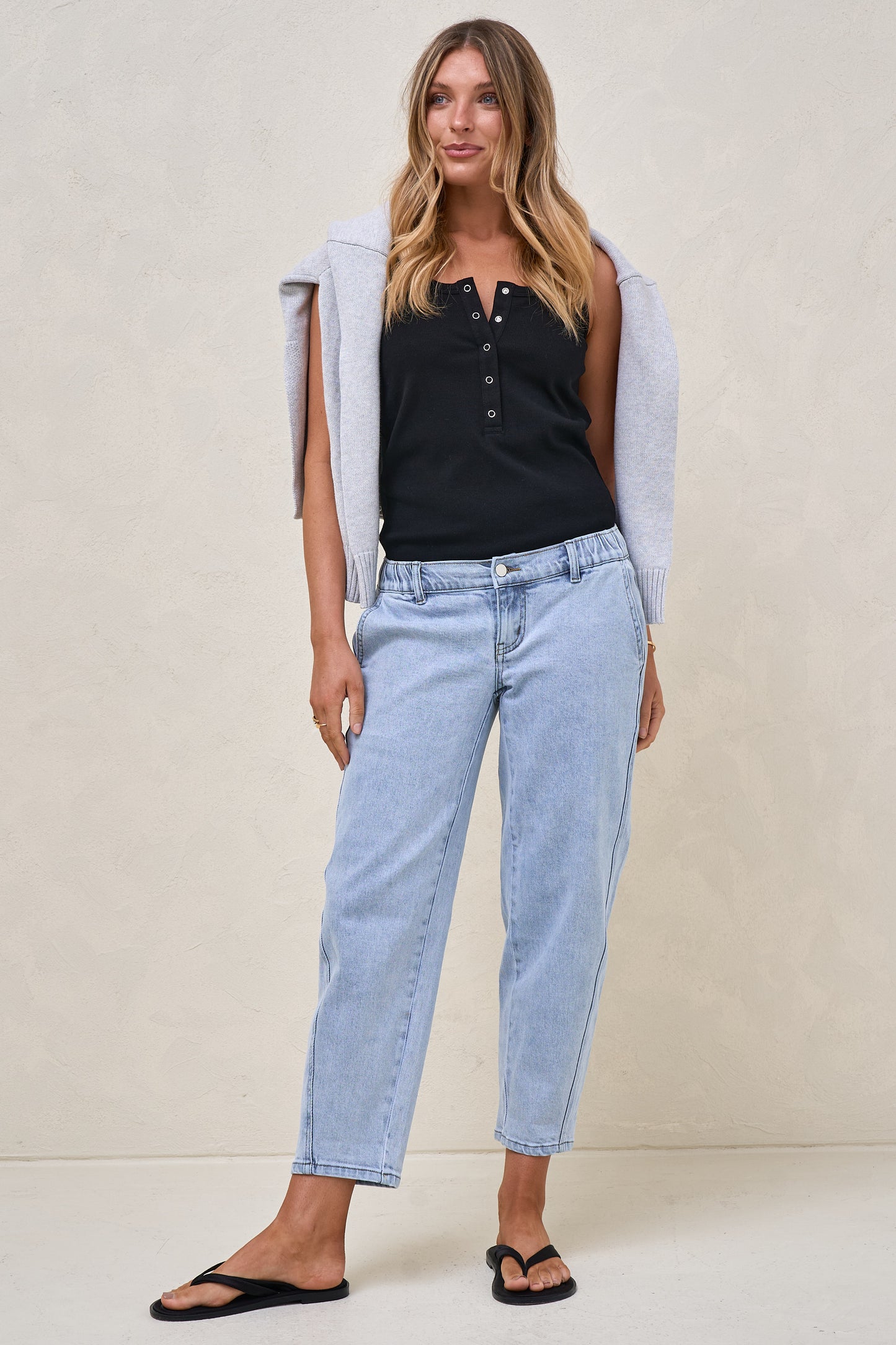 The Happening Nursing Tank -Black