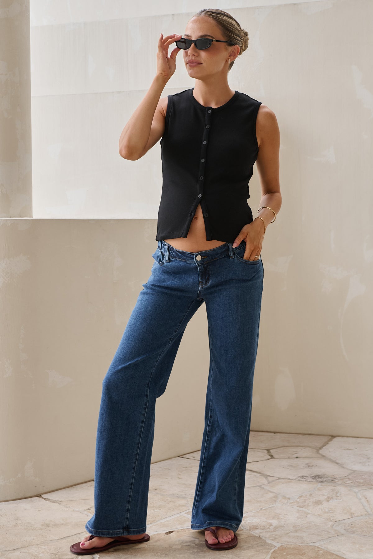 Storyline Button Tank - Black