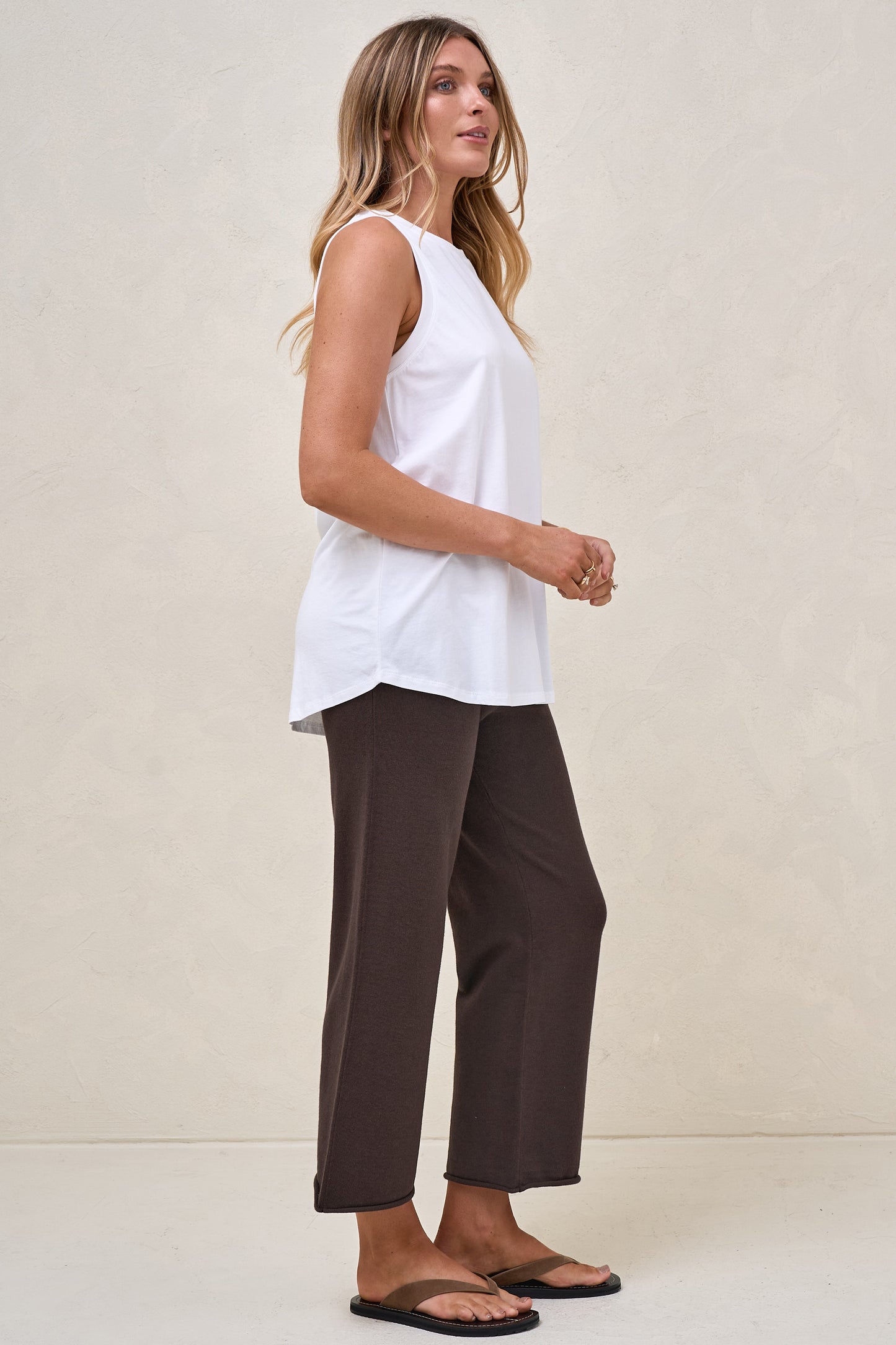 Into It Curved Hem Tank - White