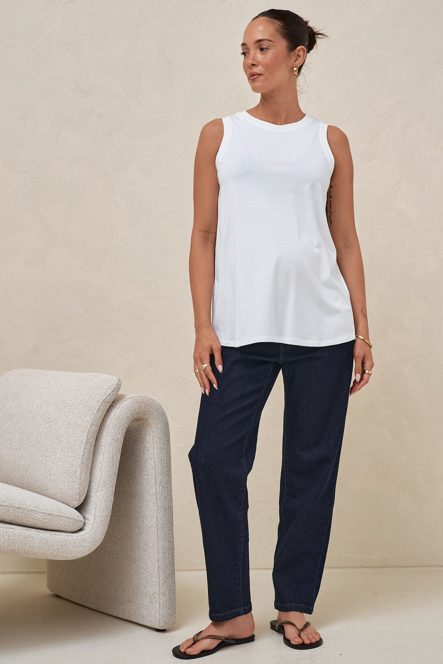 Into It Curved Hem Tank - White