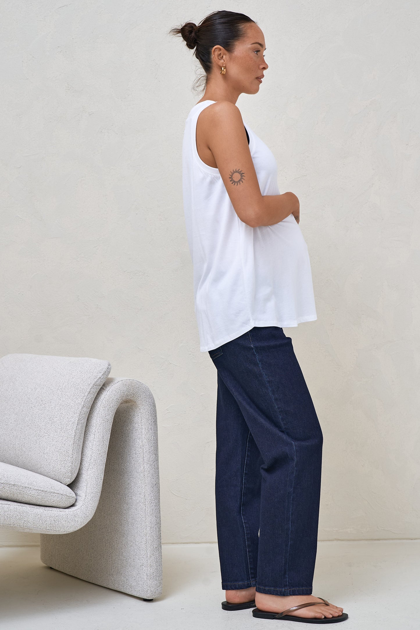 Into It Curved Hem Tank - White