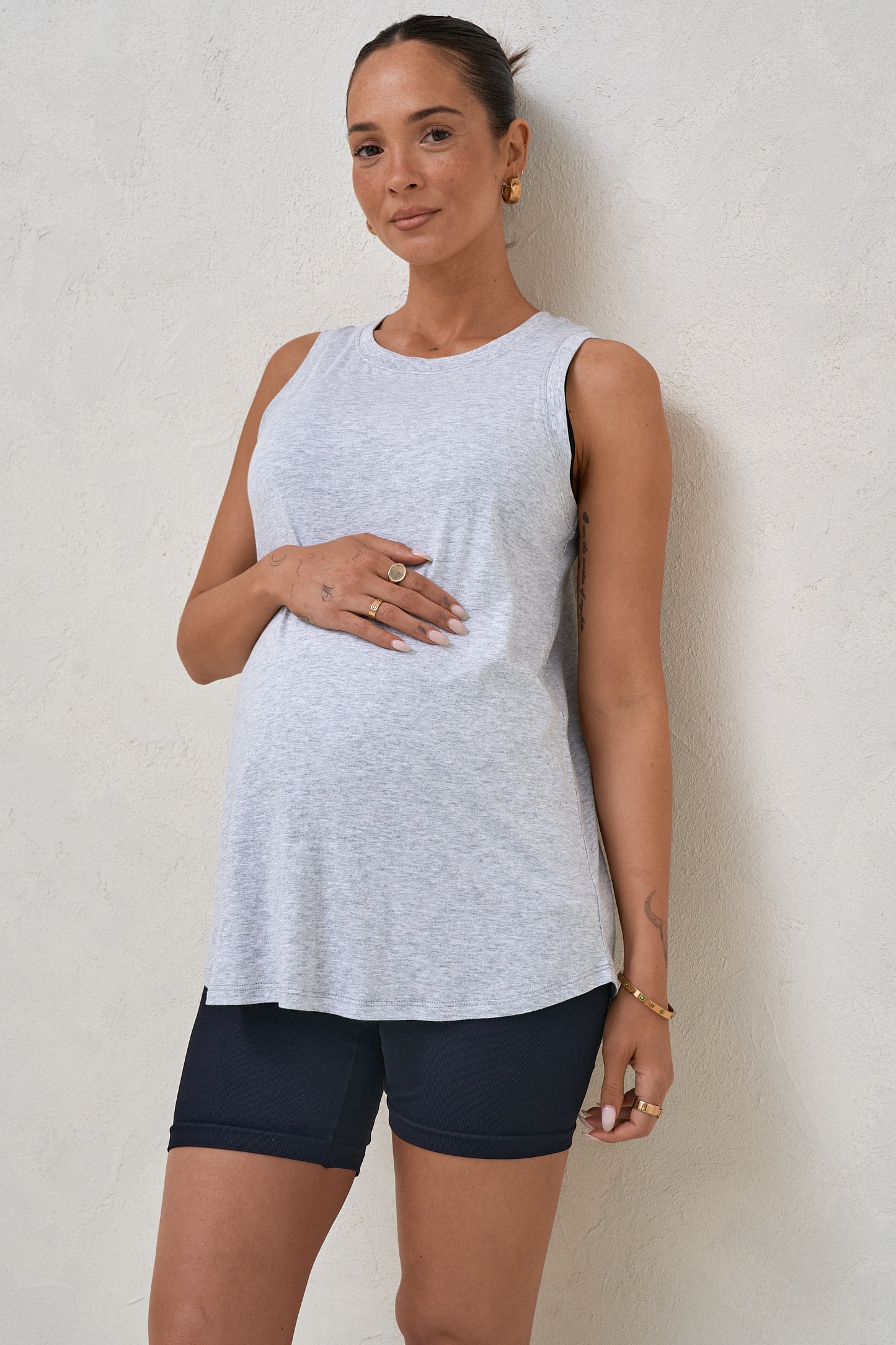 Into It Curved Hem Tank - Grey