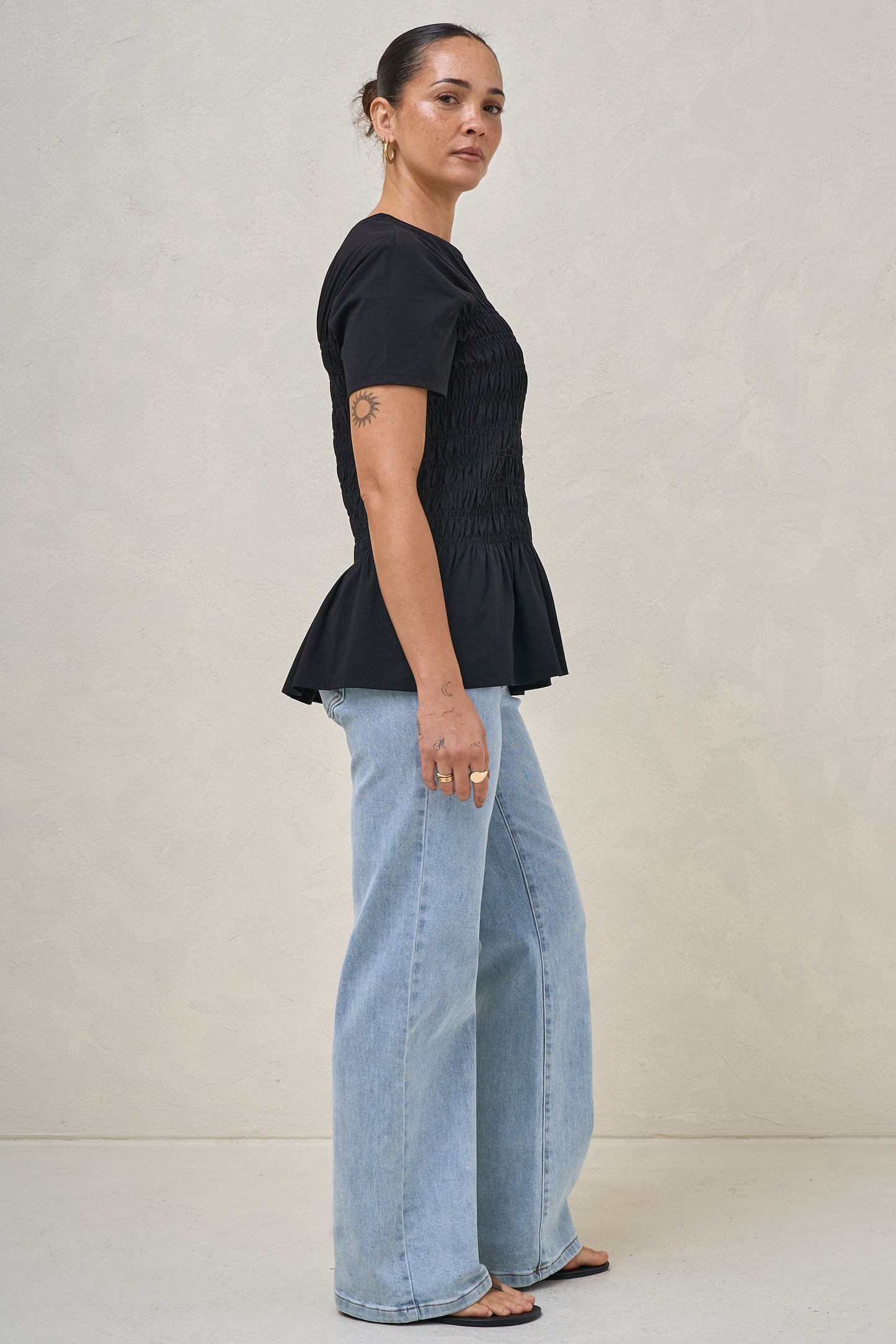Bring It In Gathered Tee - Black