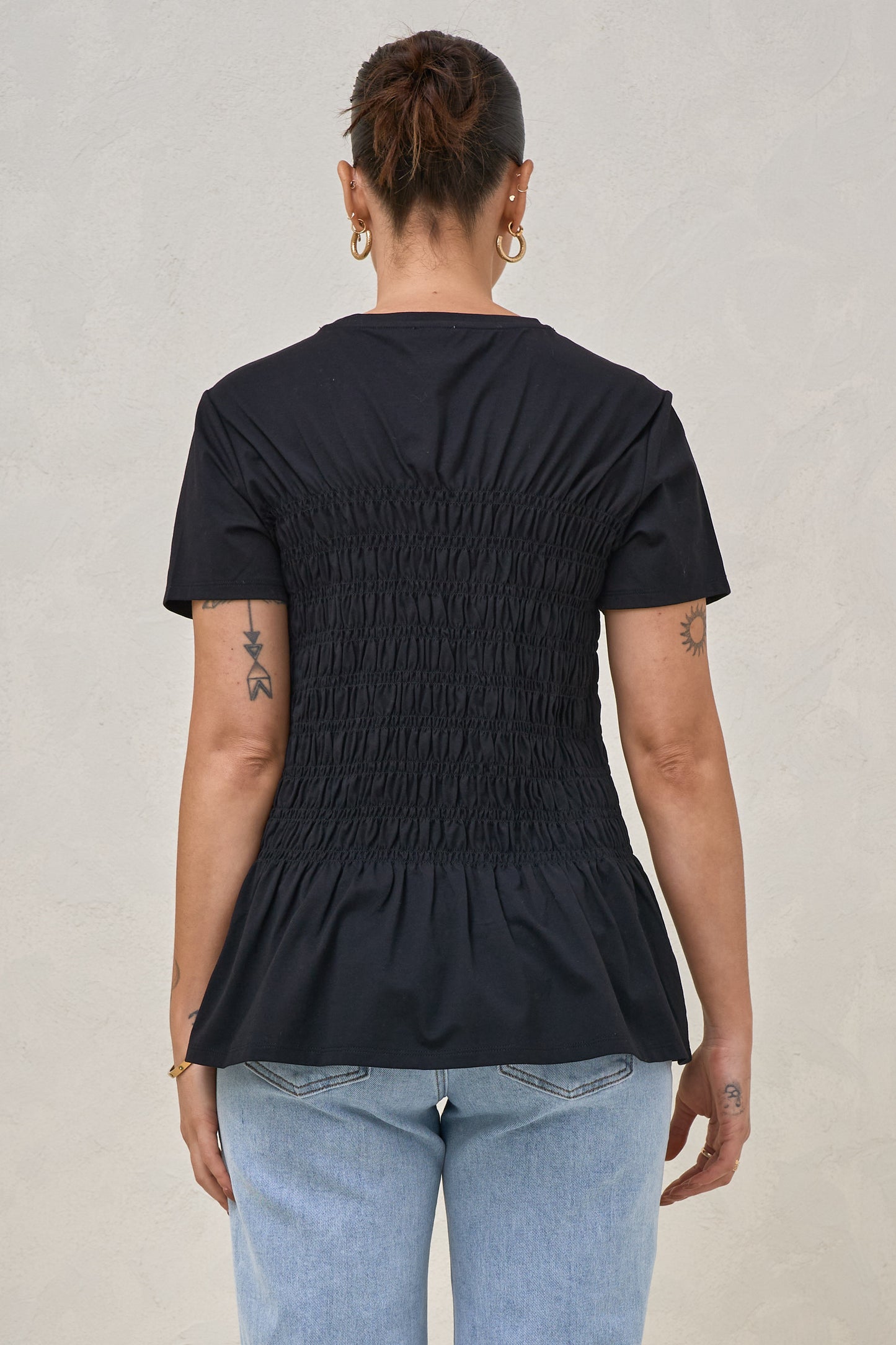 Bring It In Gathered Tee - Black