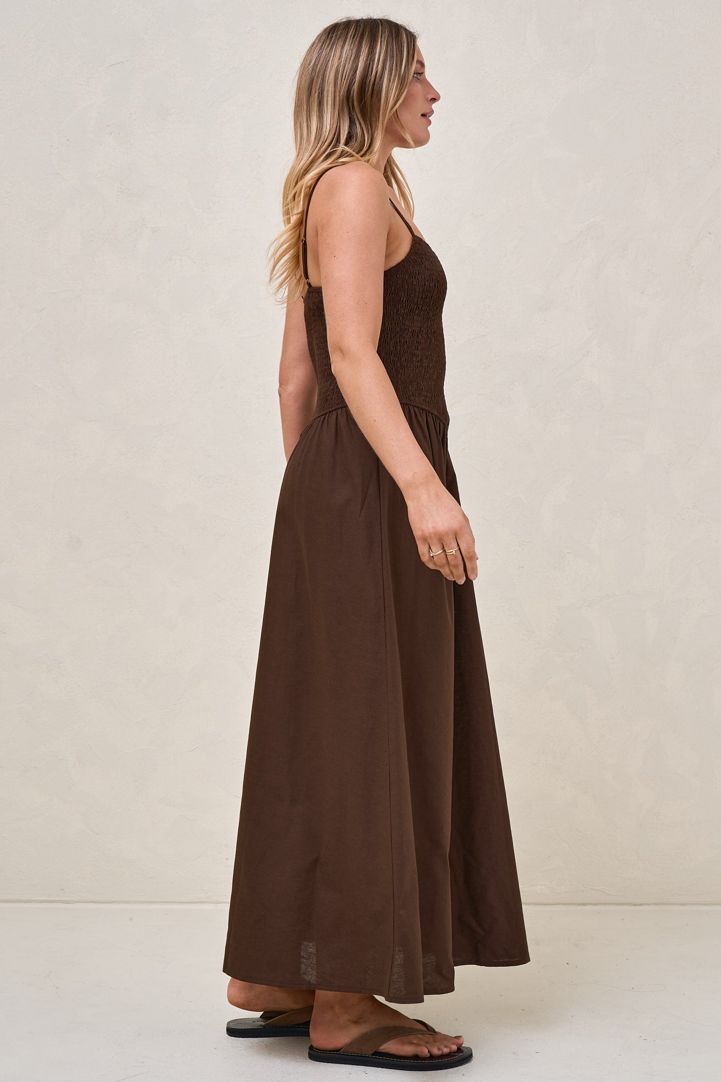 Mystery Solved Midi Dress - Chocolate