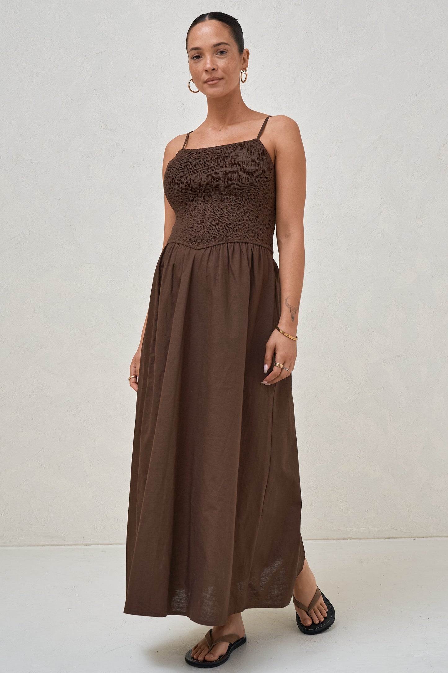Mystery Solved Midi Dress - Chocolate