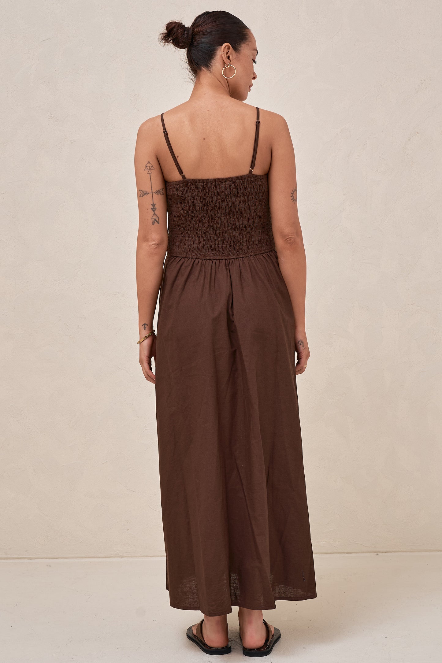 Mystery Solved Midi Dress - Chocolate
