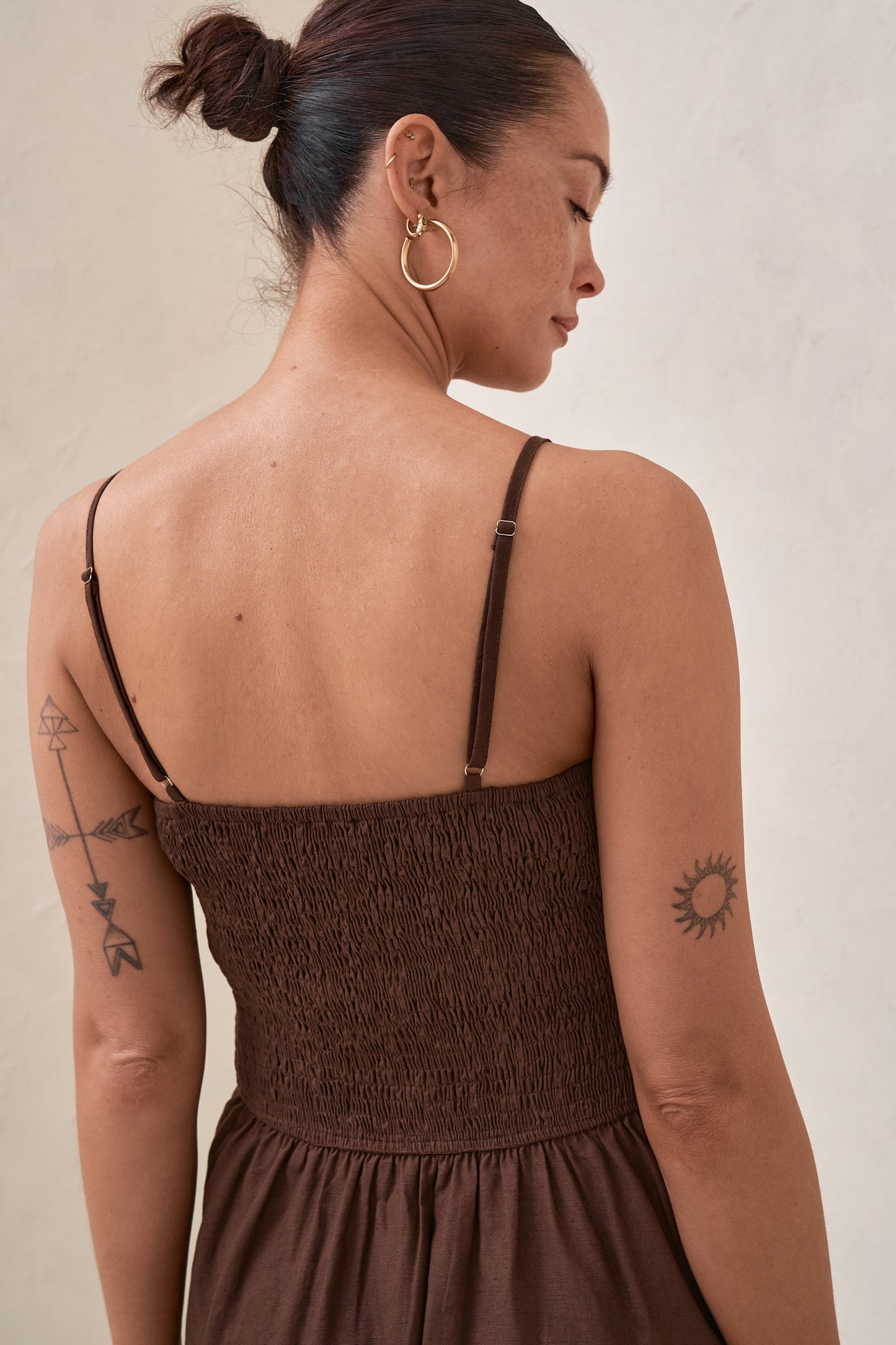 Mystery Solved Midi Dress - Chocolate