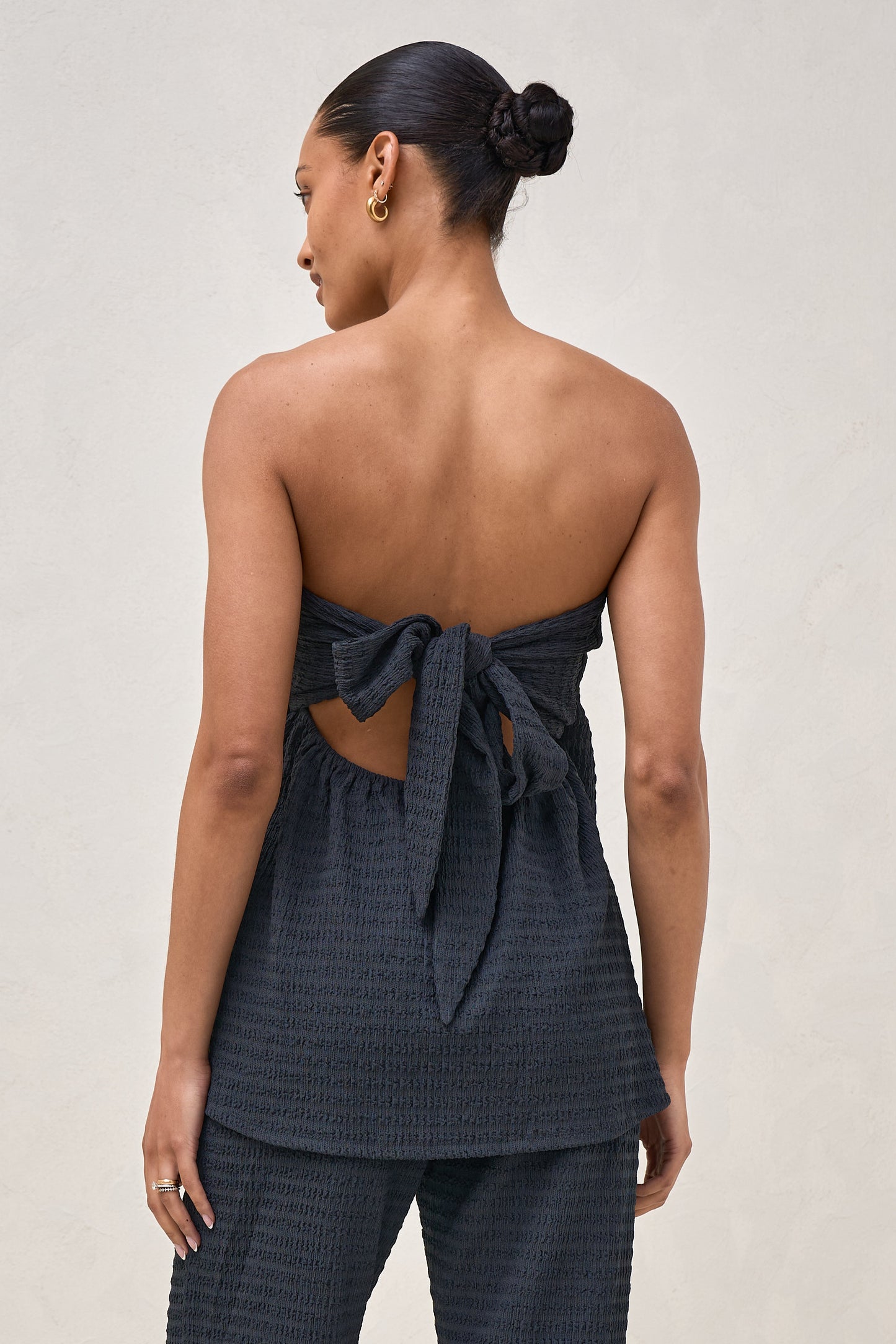 Mood  Shift Strapless Top - Slate