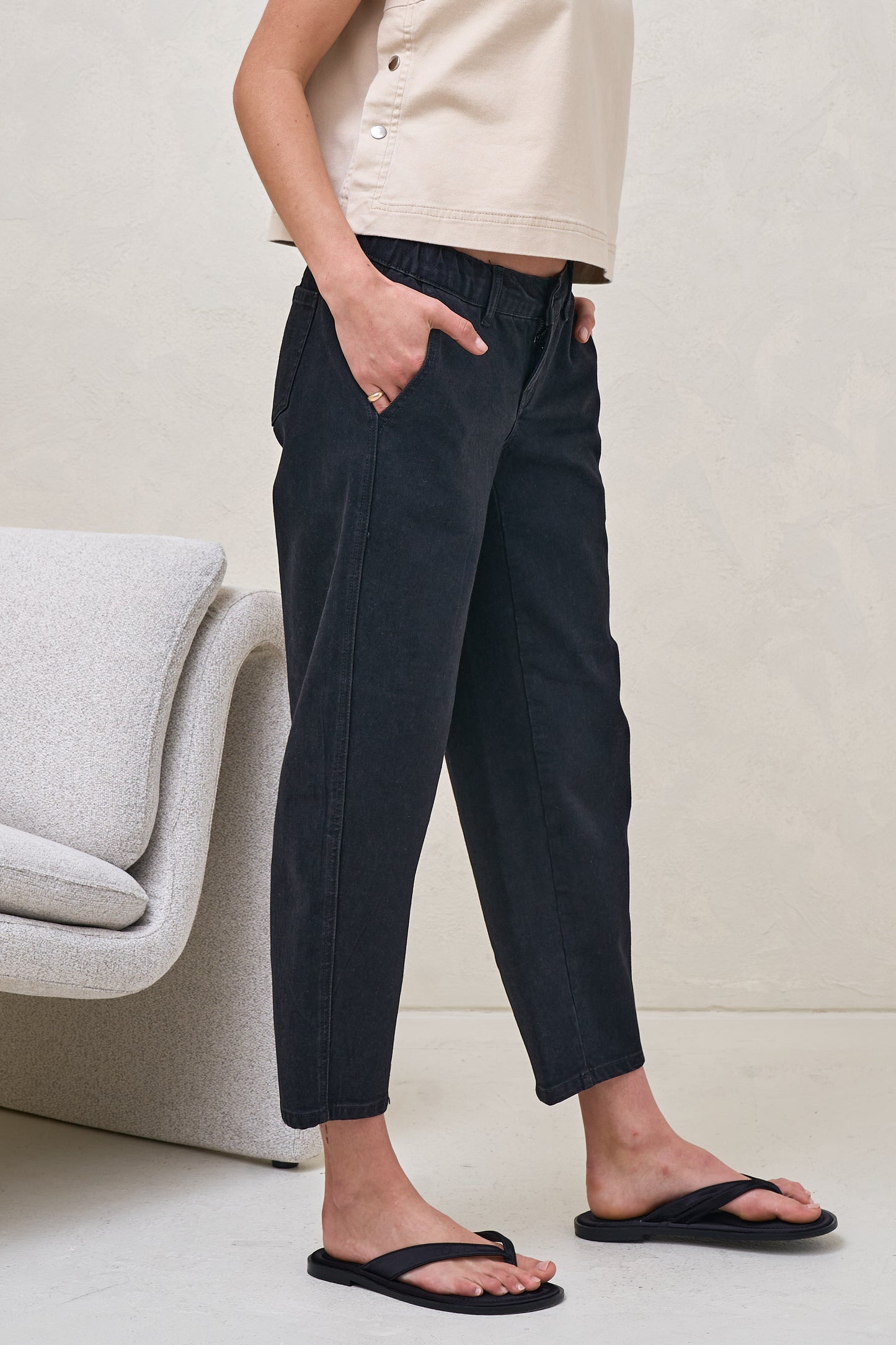 Bend The Rules Barrel Jean - Washed Black