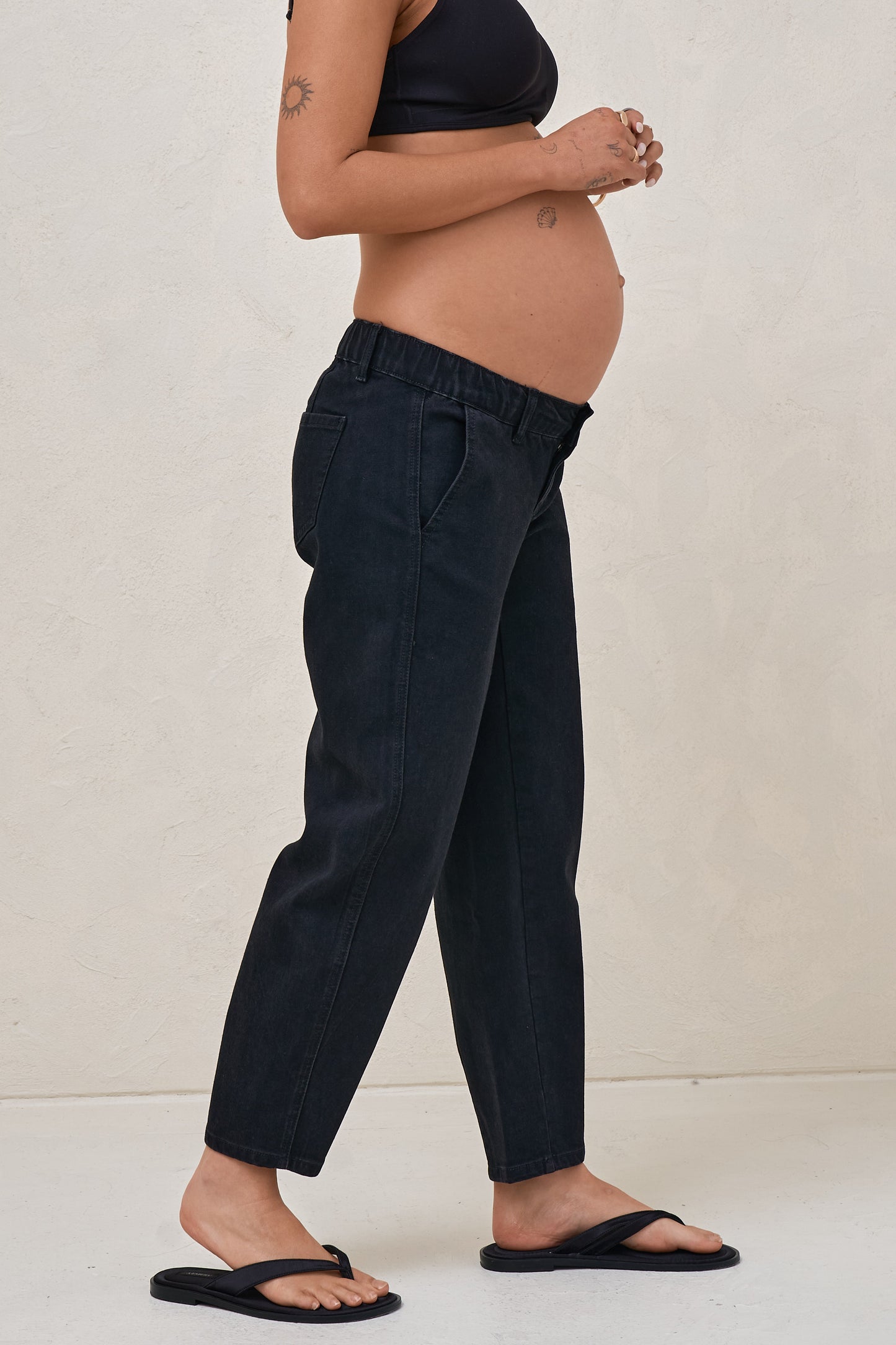 Bend The Rules Barrel Jean - Washed Black