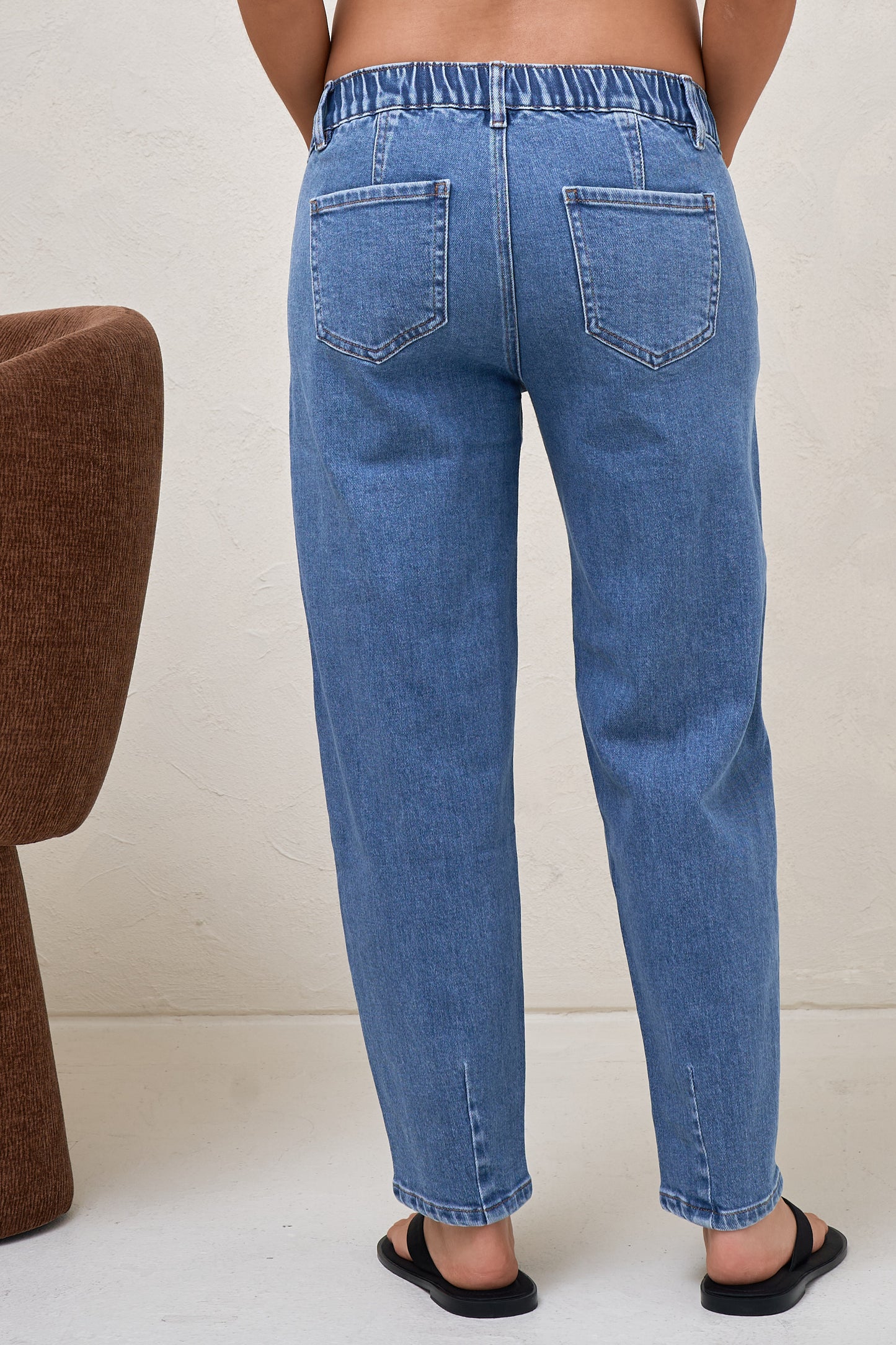 Bend The Rules Barrel Jean - Mid Blue