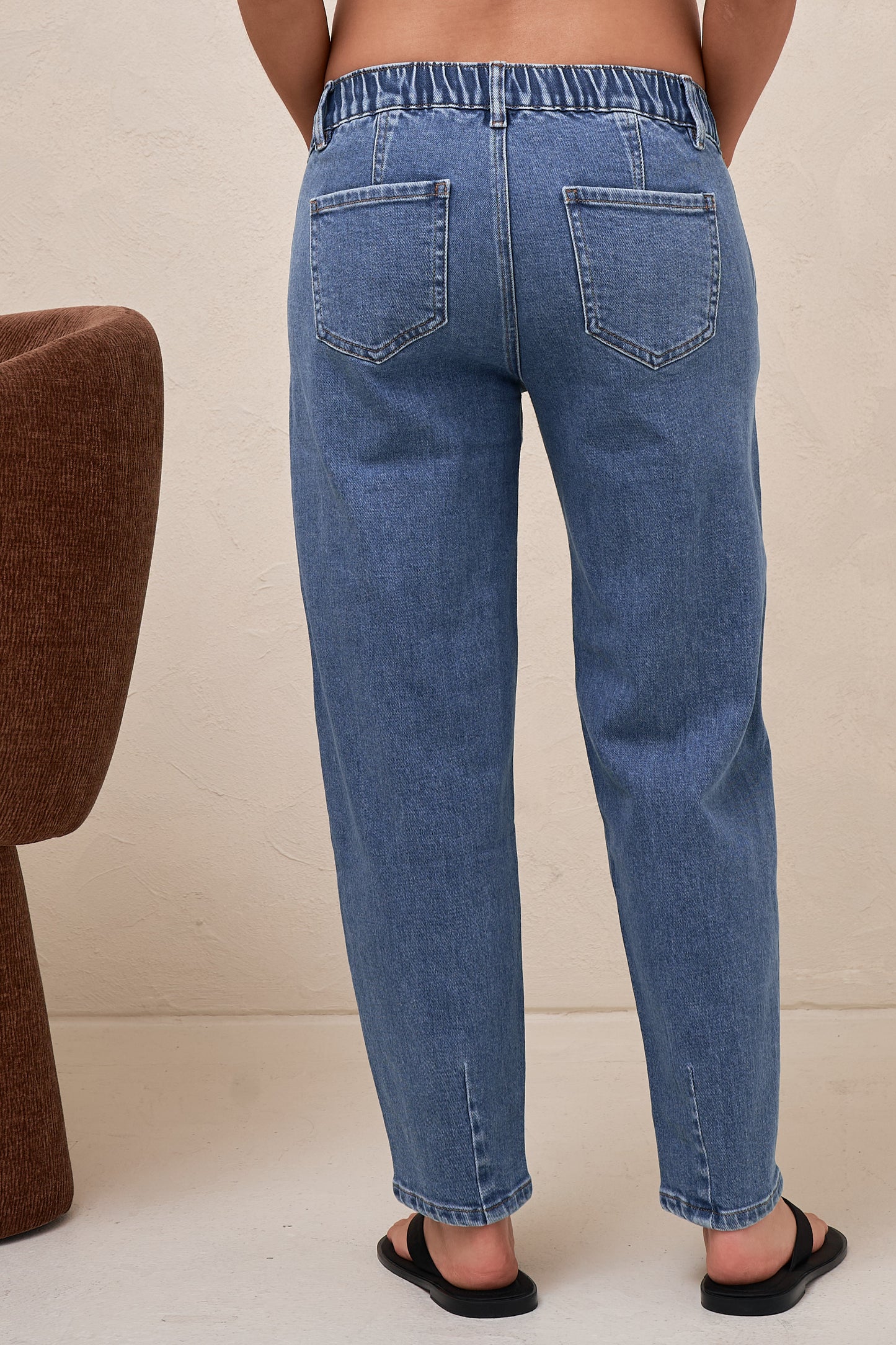 Bend The Rules Barrel Jean - Mid Blue