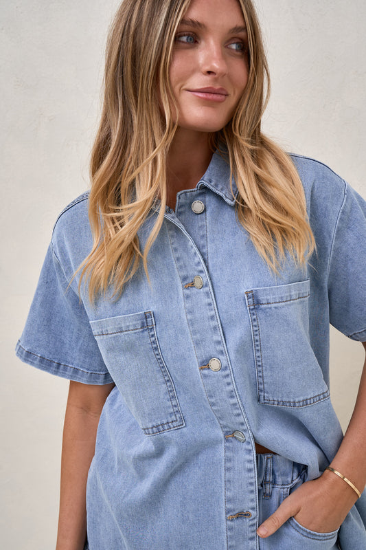 Frequent Short Sleeve Shirt - Light Blue